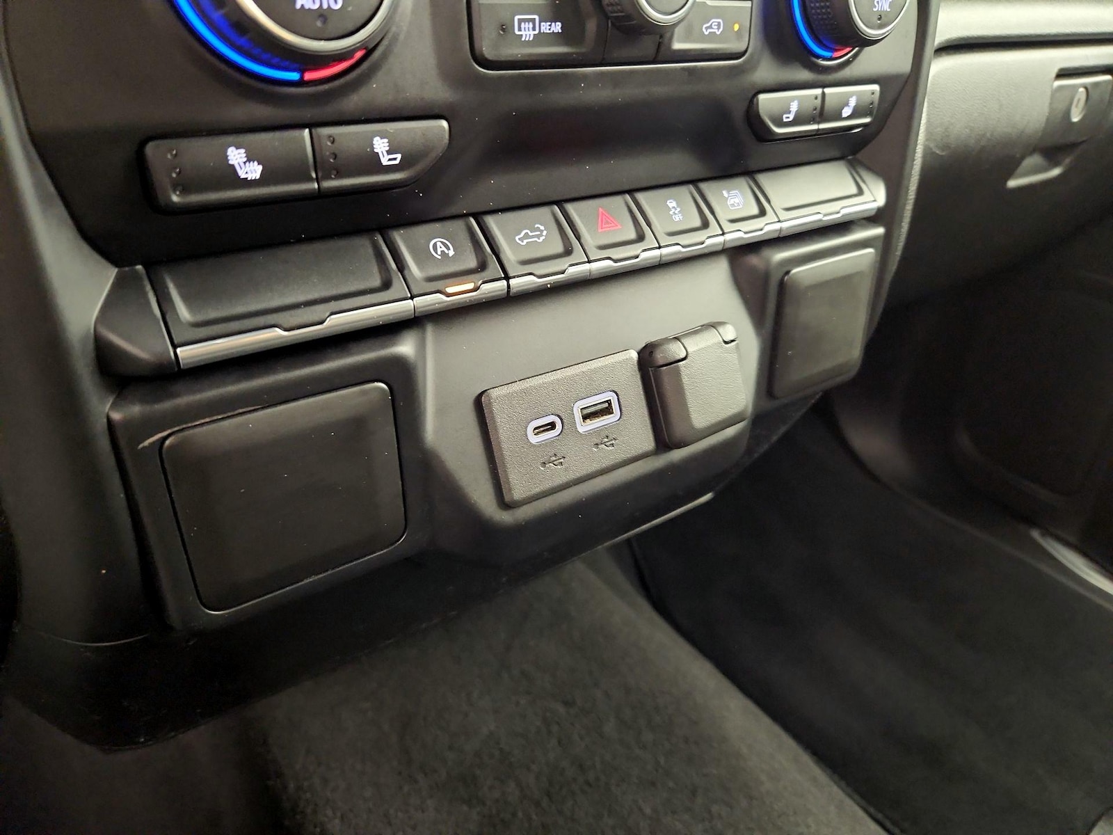 2020 Chevrolet Silverado 1500 LT - Photo 19