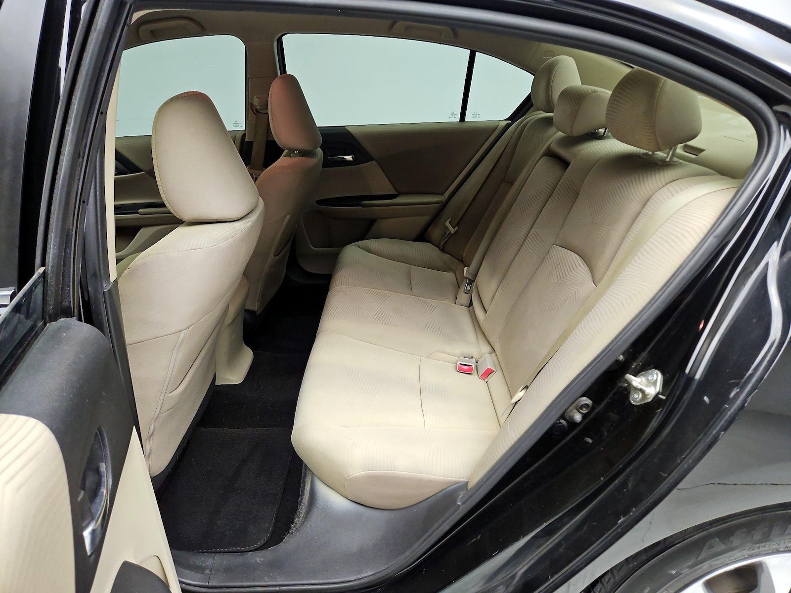 2015 Honda Accord LX - Photo 21