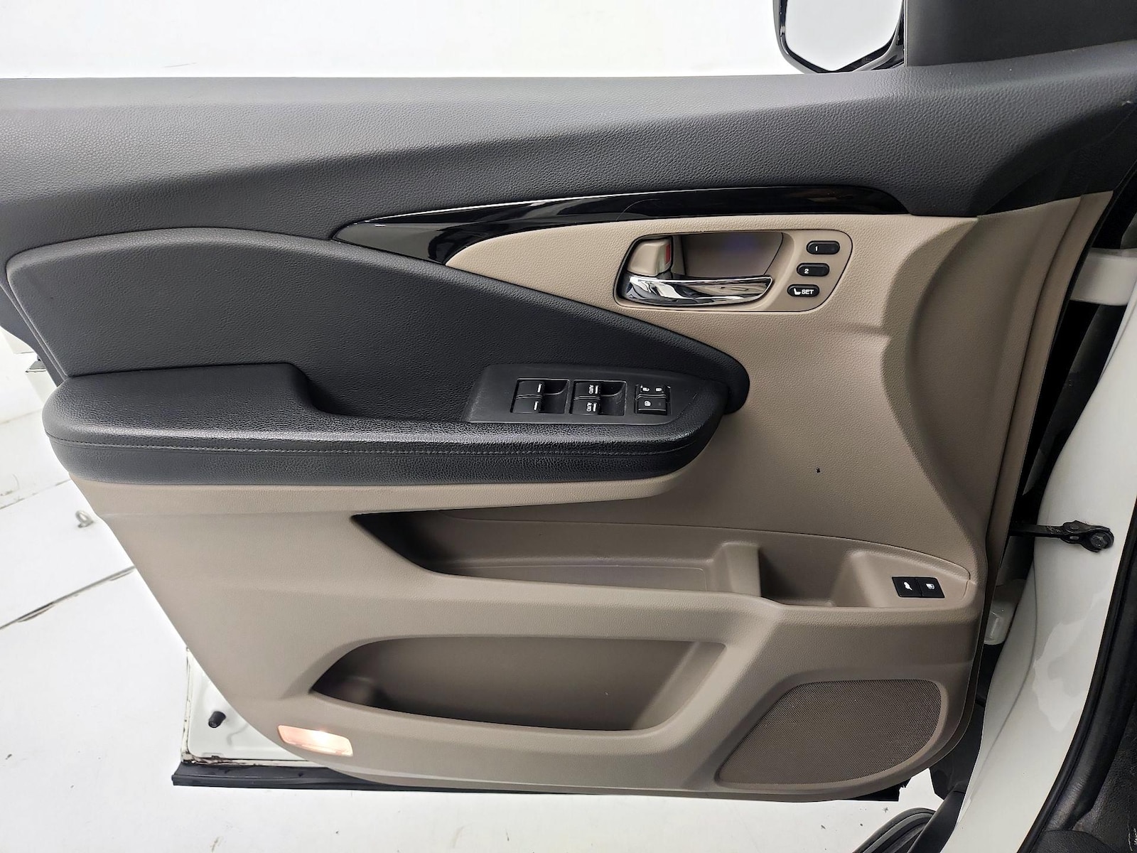 2017 Honda Pilot Touring - Photo 13