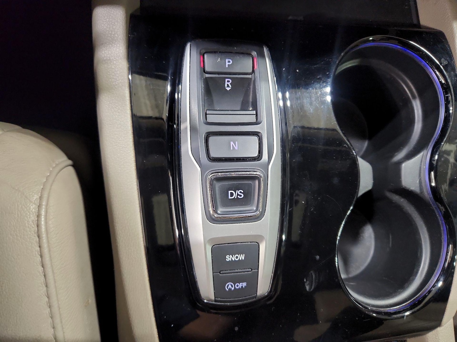 2017 Honda Pilot Touring - Photo 18