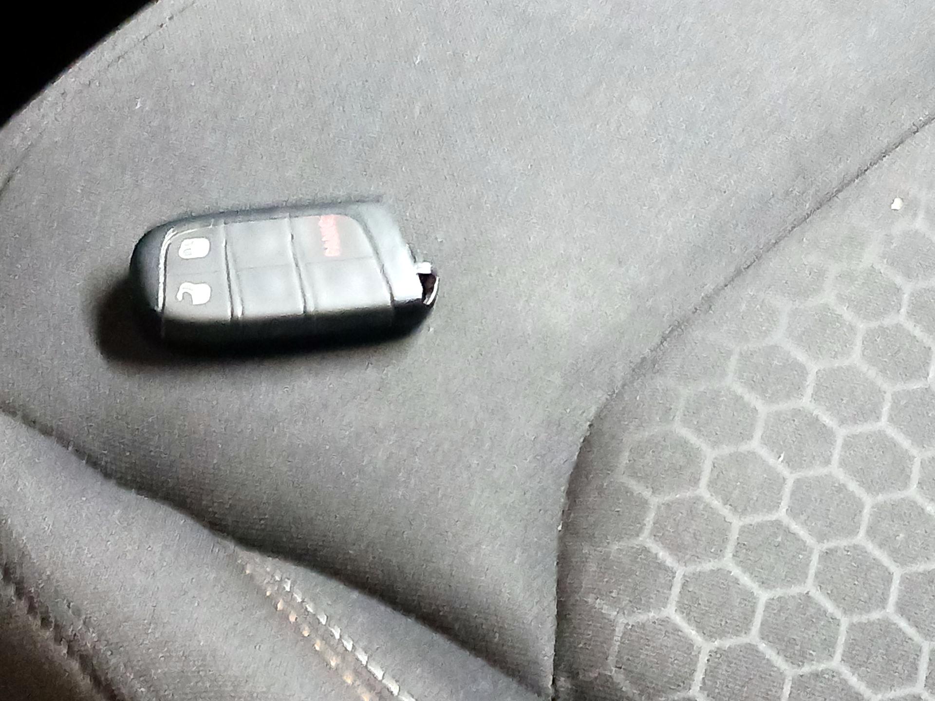 Thumbnail: 2020 Jeep Compass - 20