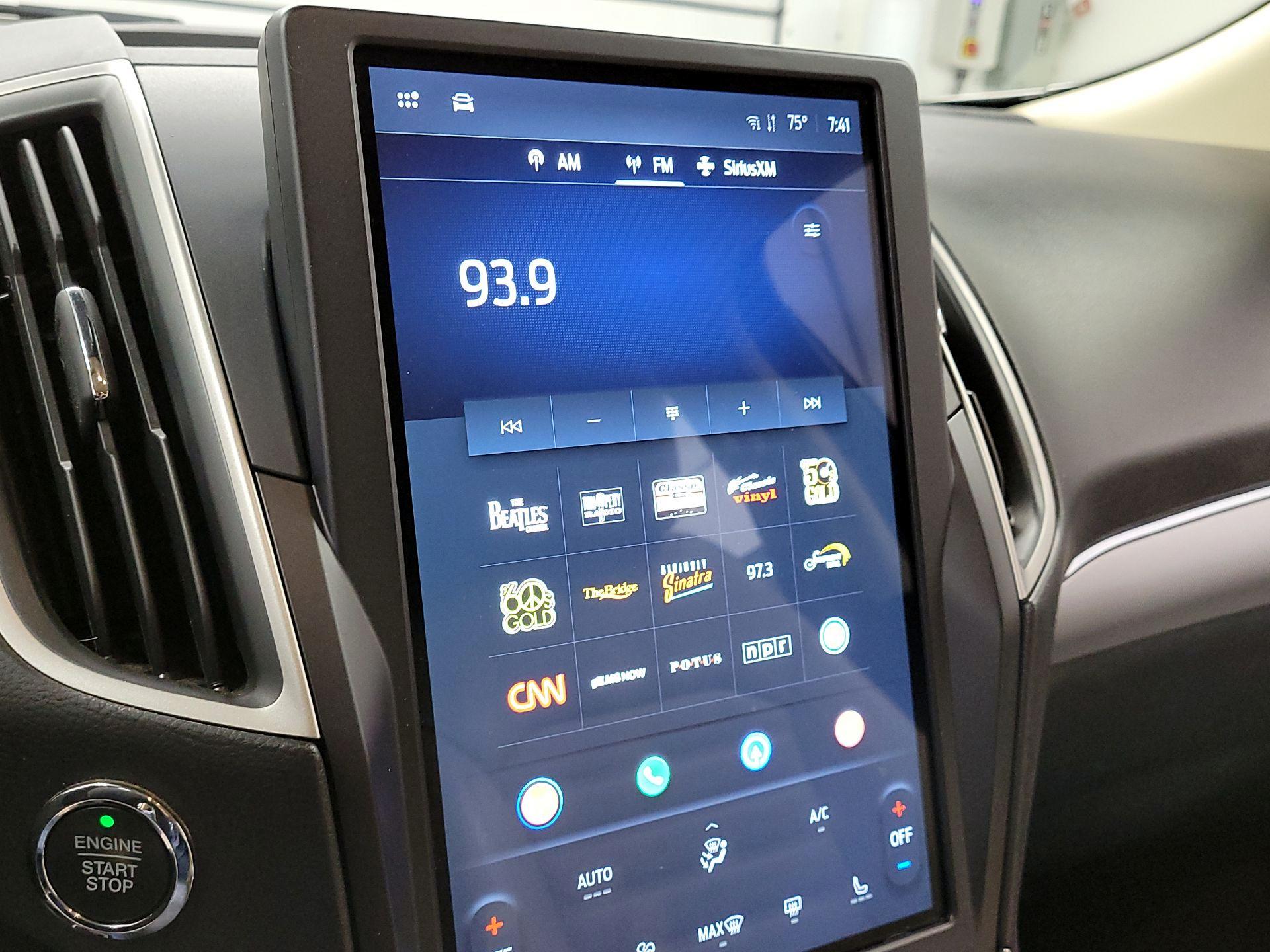 Thumbnail: 2021 Ford Edge - 16