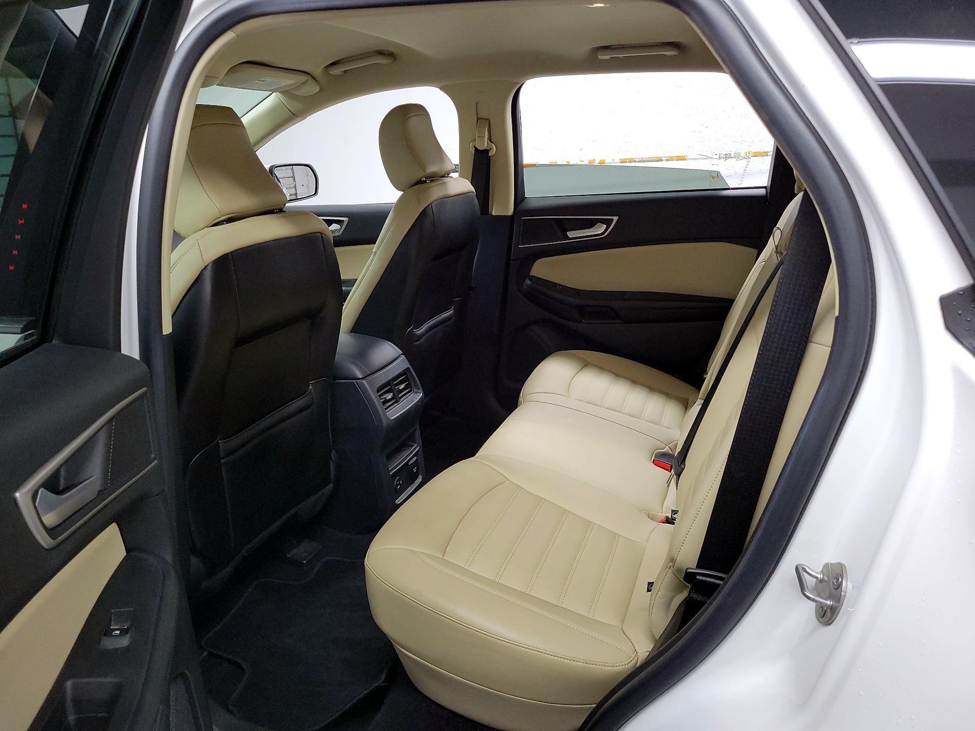 Thumbnail: 2021 Ford Edge - 20