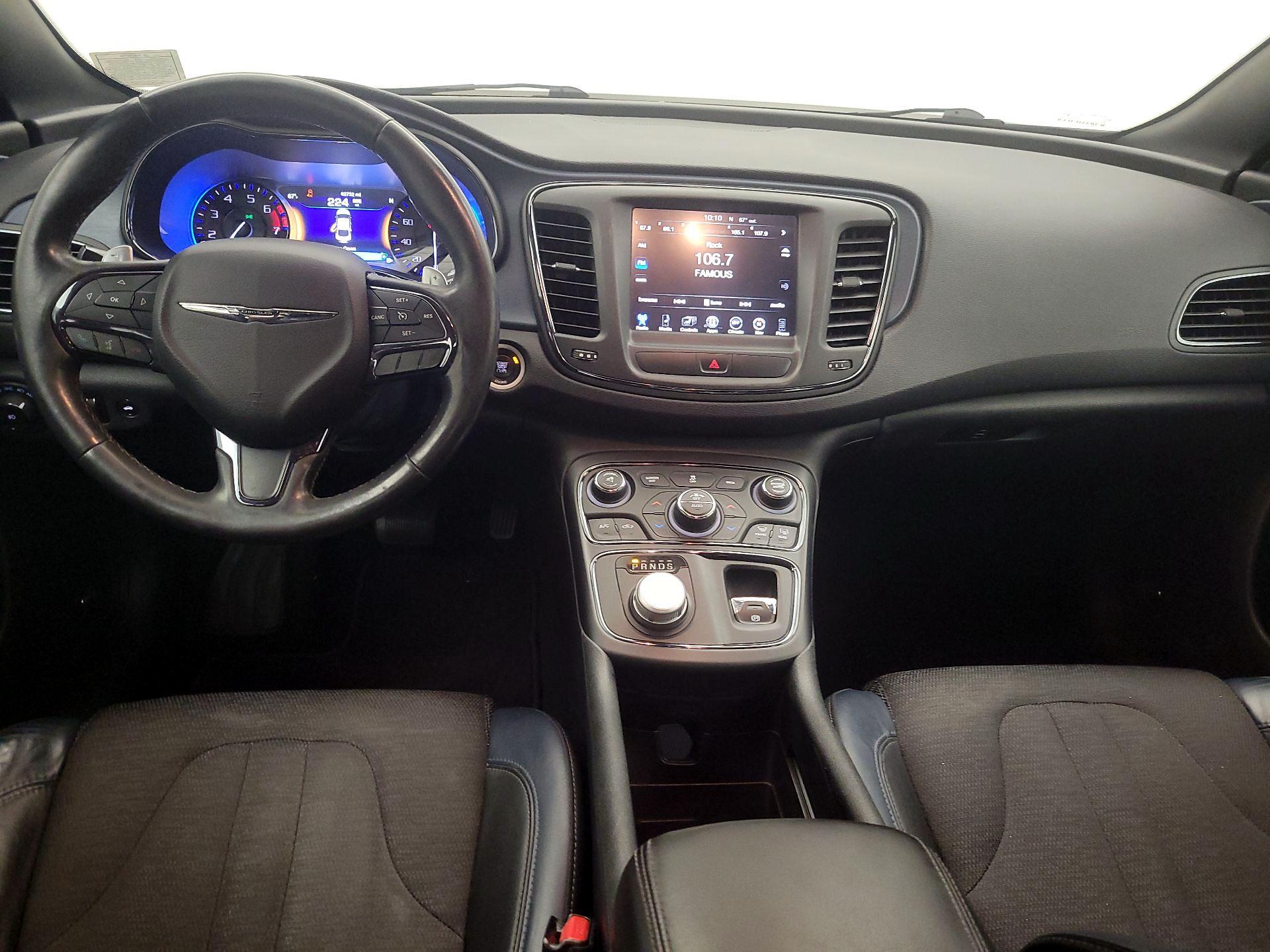 Thumbnail: 2015 Chrysler 200 - 9