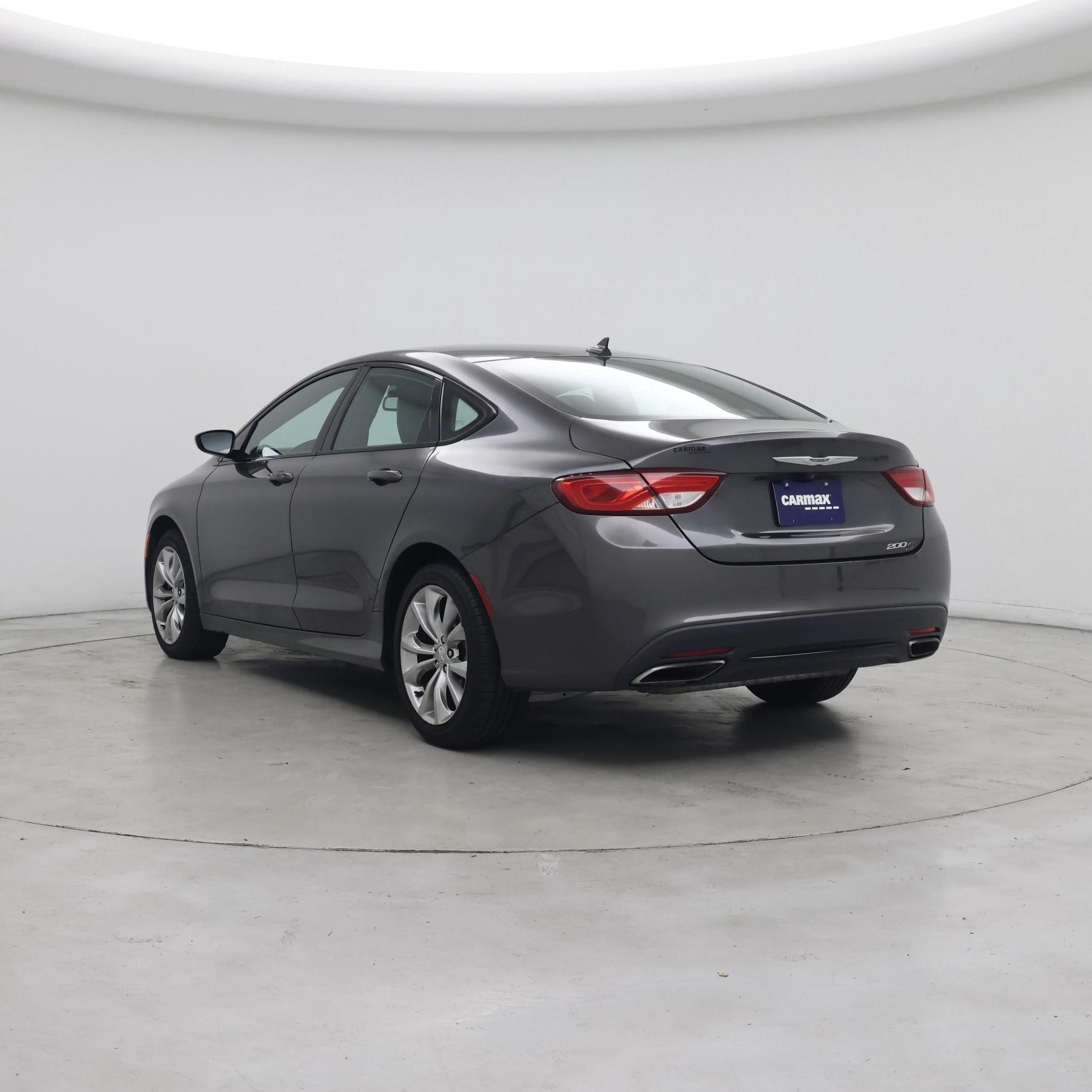 Thumbnail: 2015 Chrysler 200 - 2