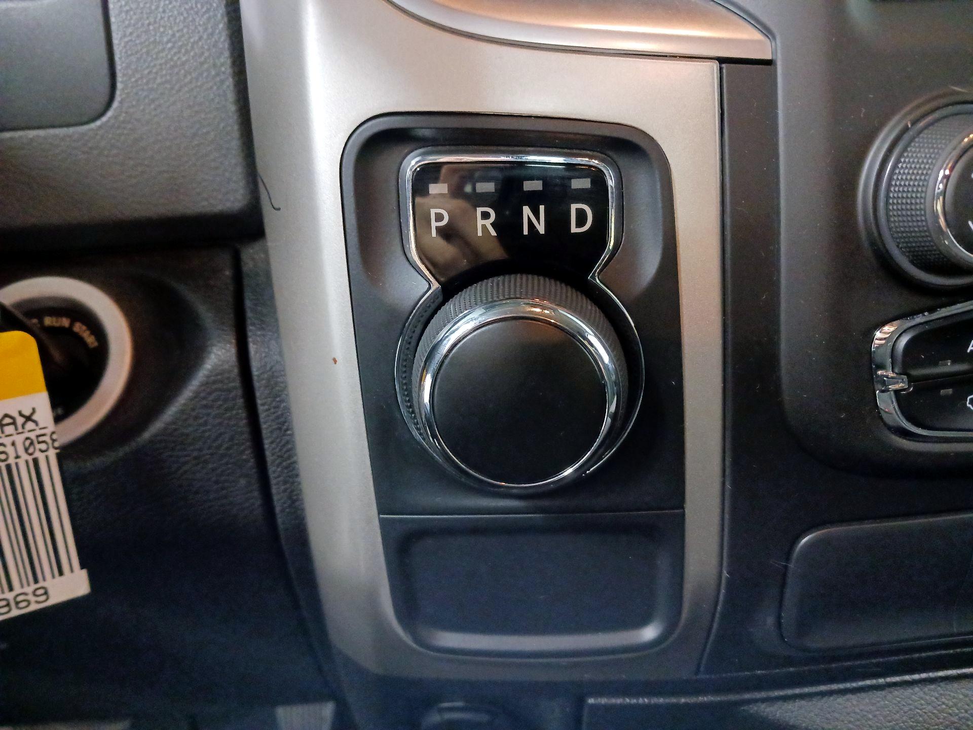 Thumbnail: 2020 RAM 1500 Classic - 17