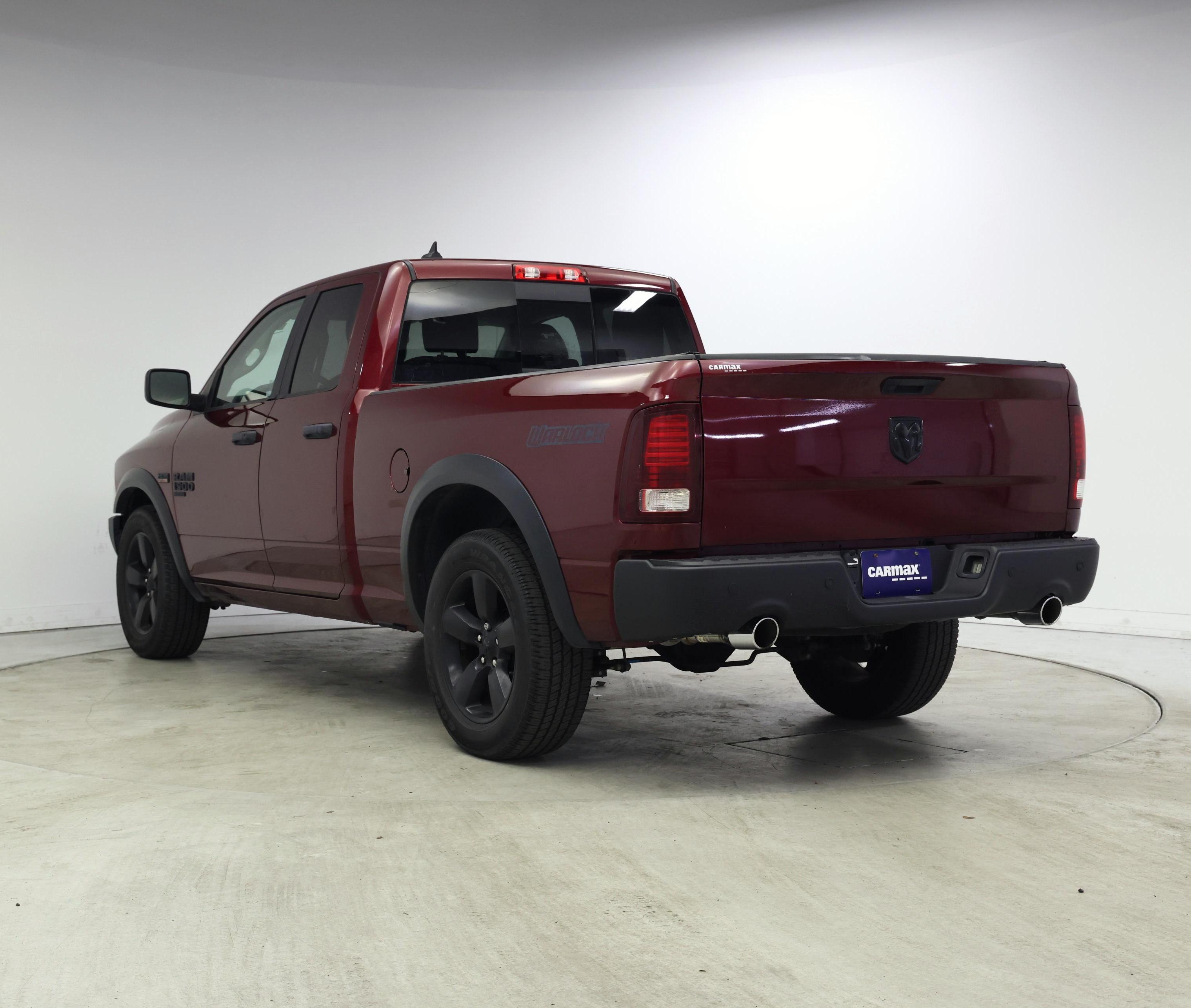 Thumbnail: 2020 RAM 1500 Classic - 2