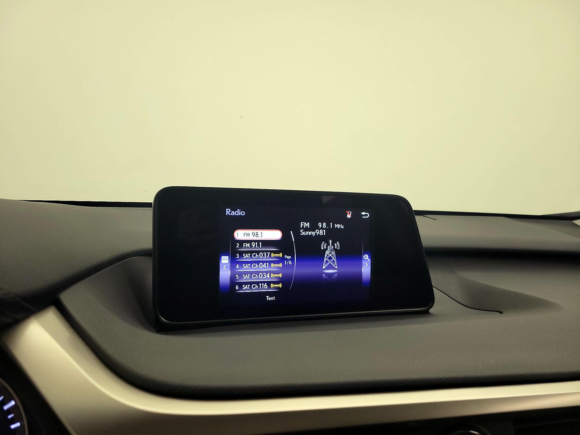 Thumbnail: 2019 Lexus RX - 15