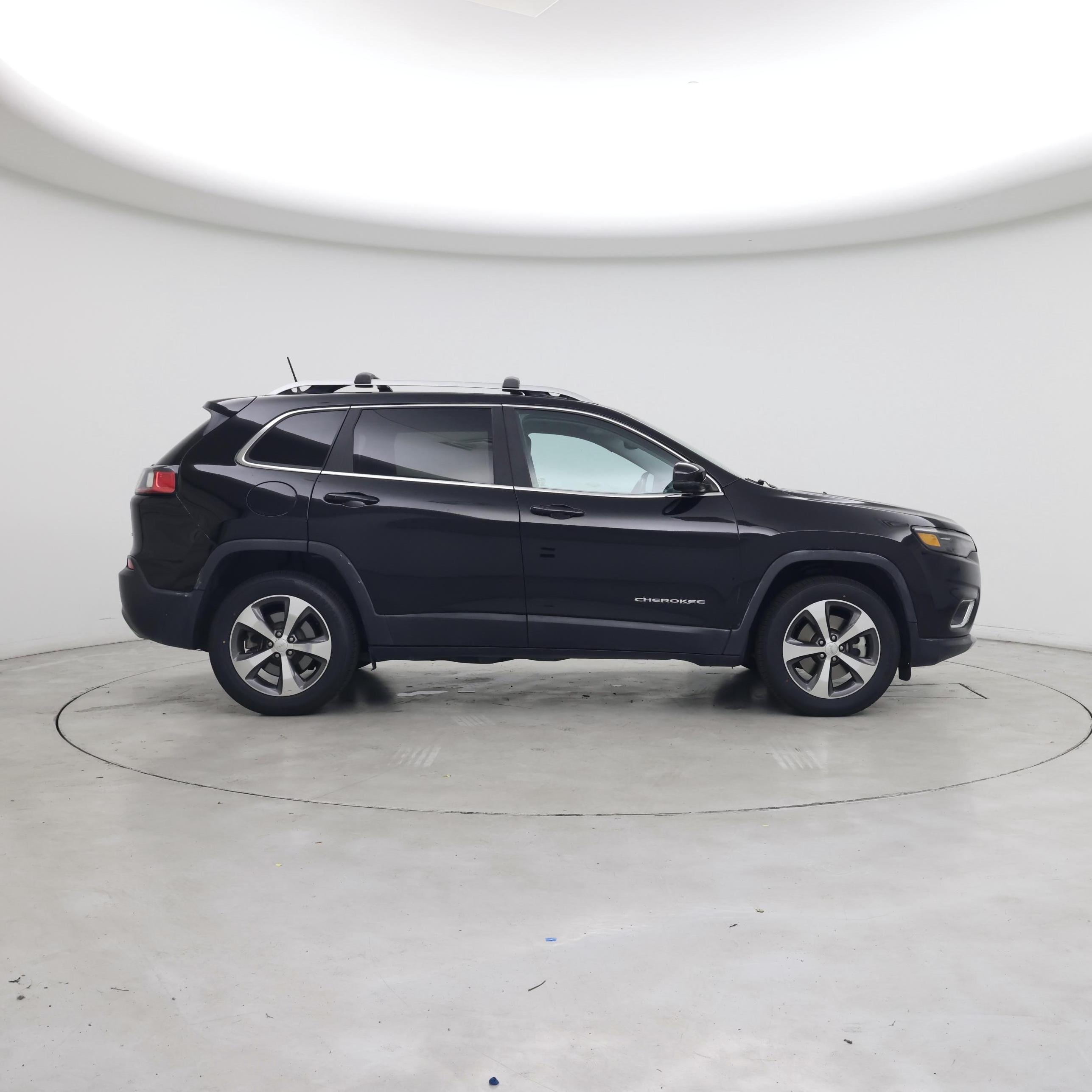 Thumbnail: 2019 Jeep Cherokee - 7