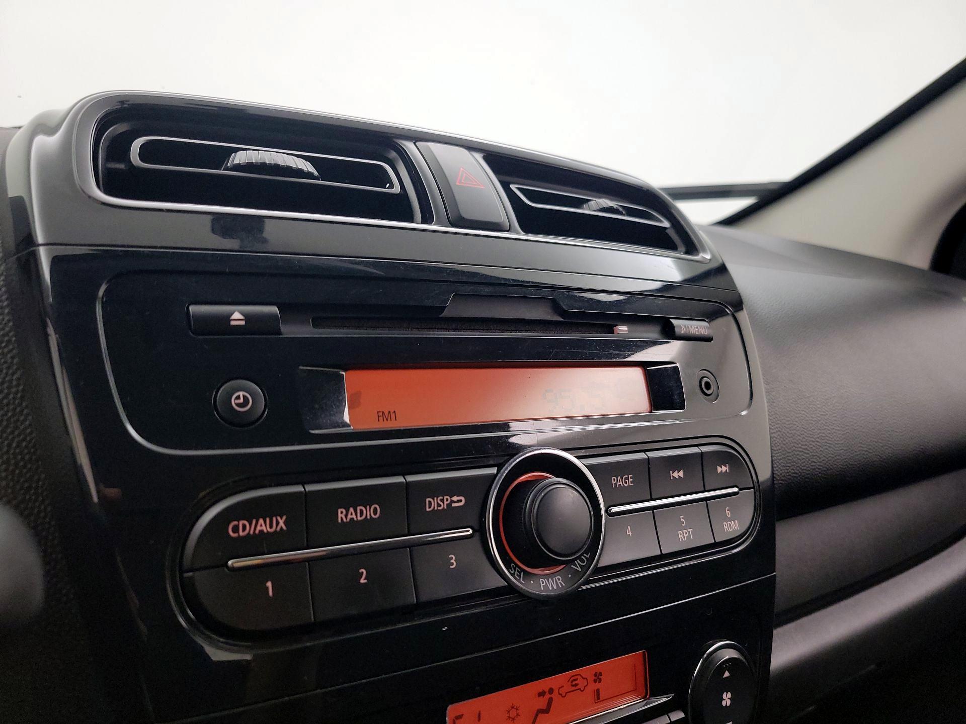 Thumbnail: 2015 Mitsubishi Mirage - 14