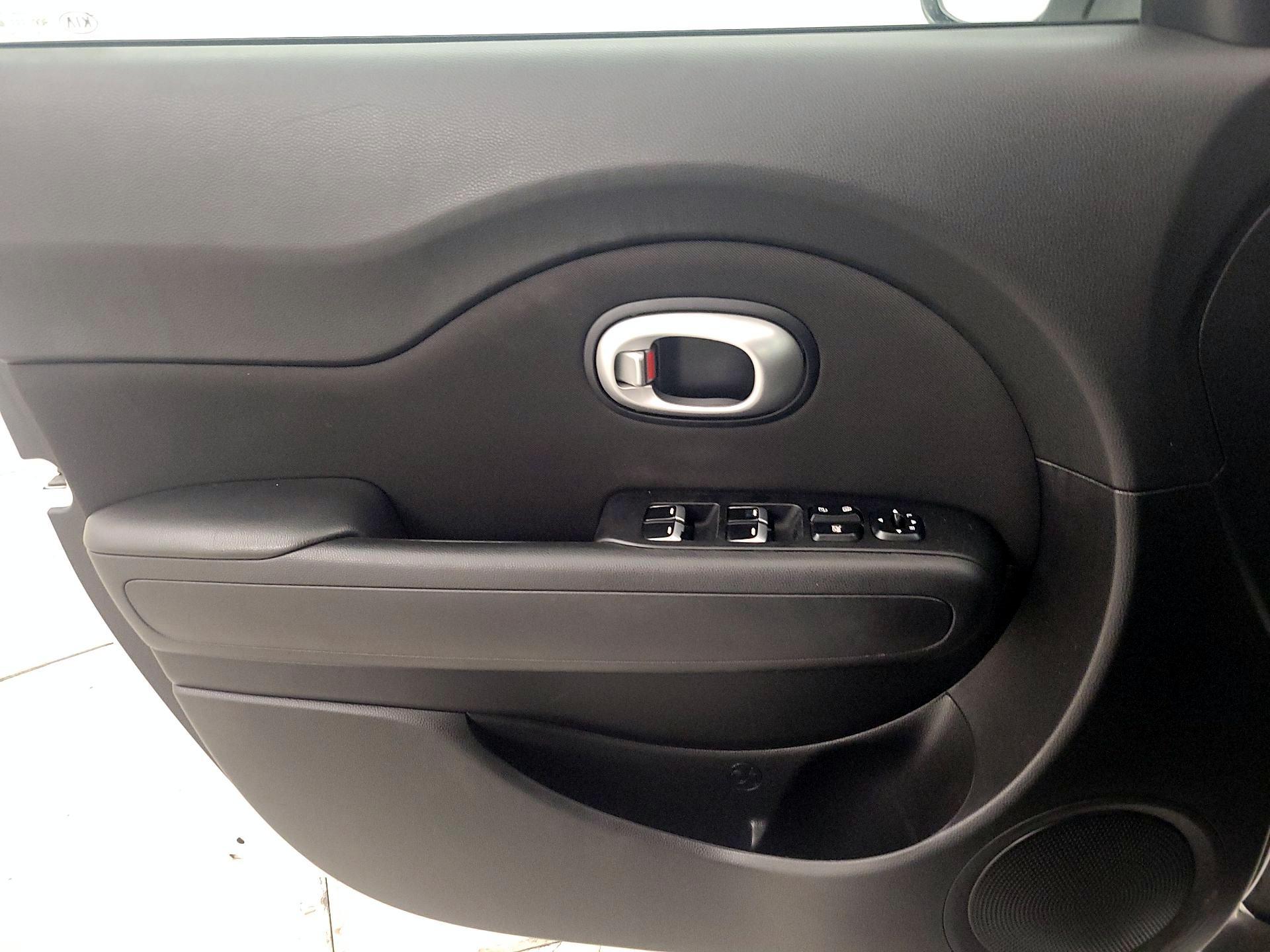 Thumbnail: 2019 Kia Soul - 12