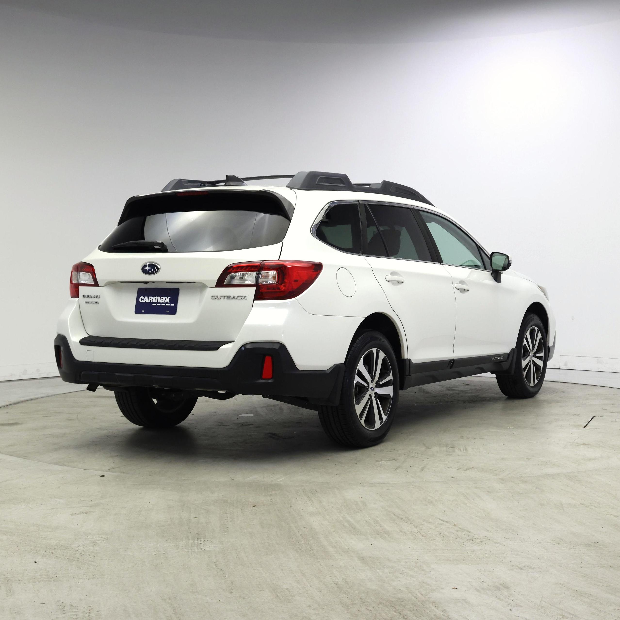 Thumbnail: 2018 Subaru Outback - 8