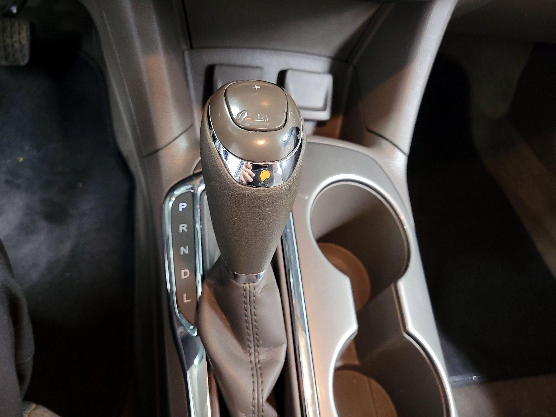 Thumbnail: 2018 Chevrolet Cruze - 16