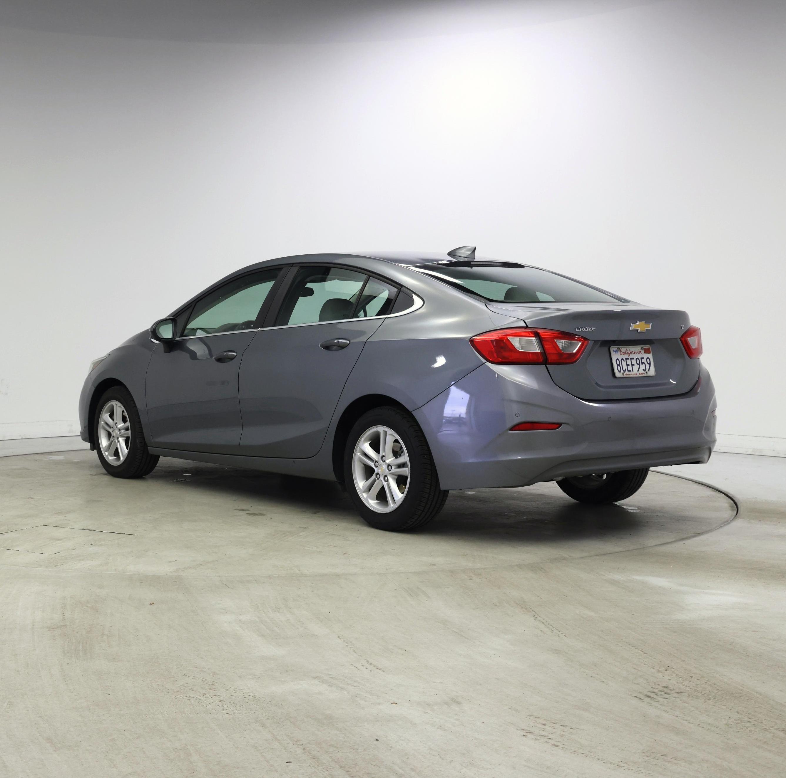 Thumbnail: 2018 Chevrolet Cruze - 2