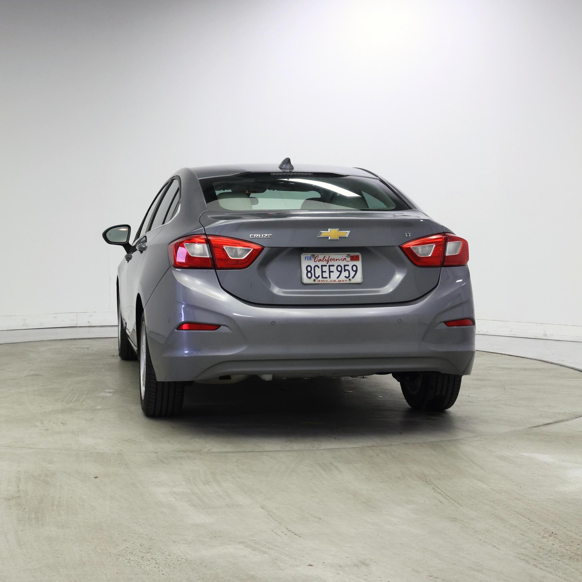 Thumbnail: 2018 Chevrolet Cruze - 6