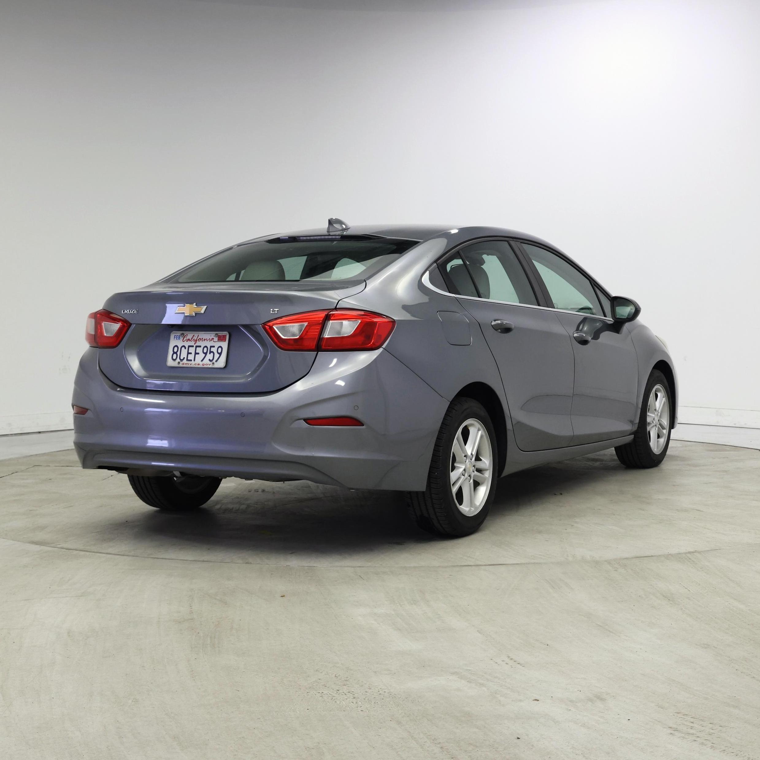 Thumbnail: 2018 Chevrolet Cruze - 8