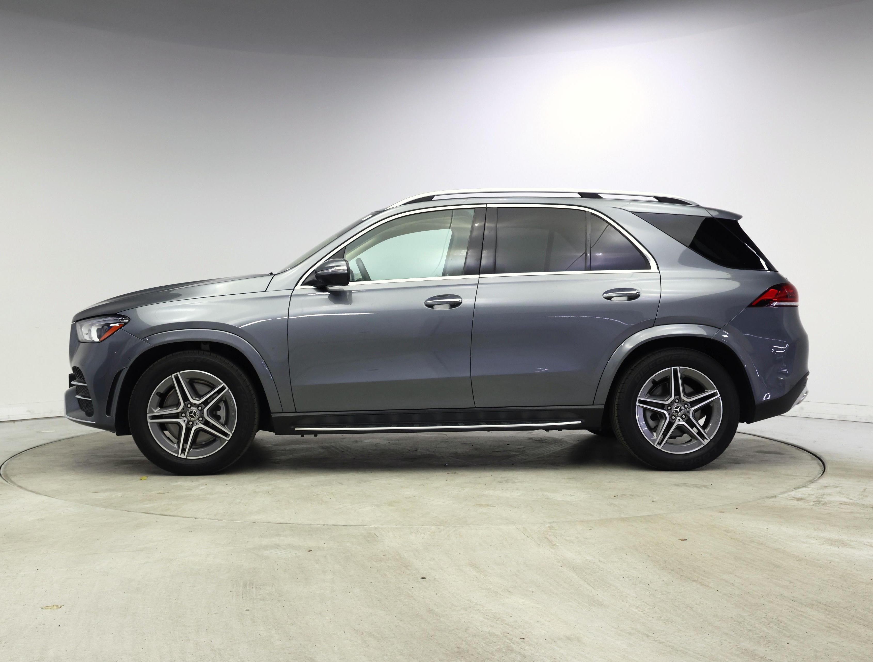 Thumbnail: 2021 Mercedes-Benz GLE - 3