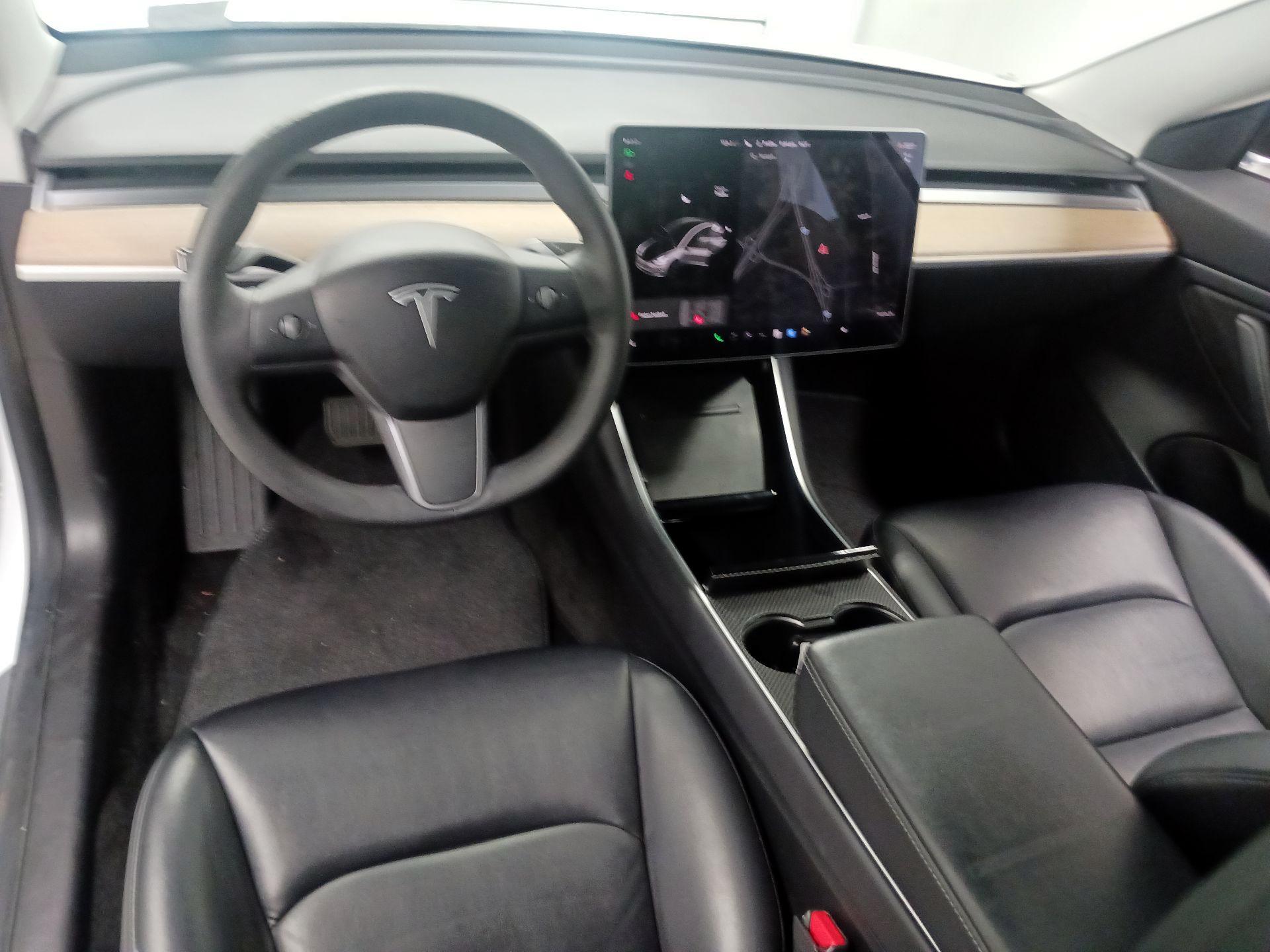 Thumbnail: 2019 Tesla Model 3 - 9