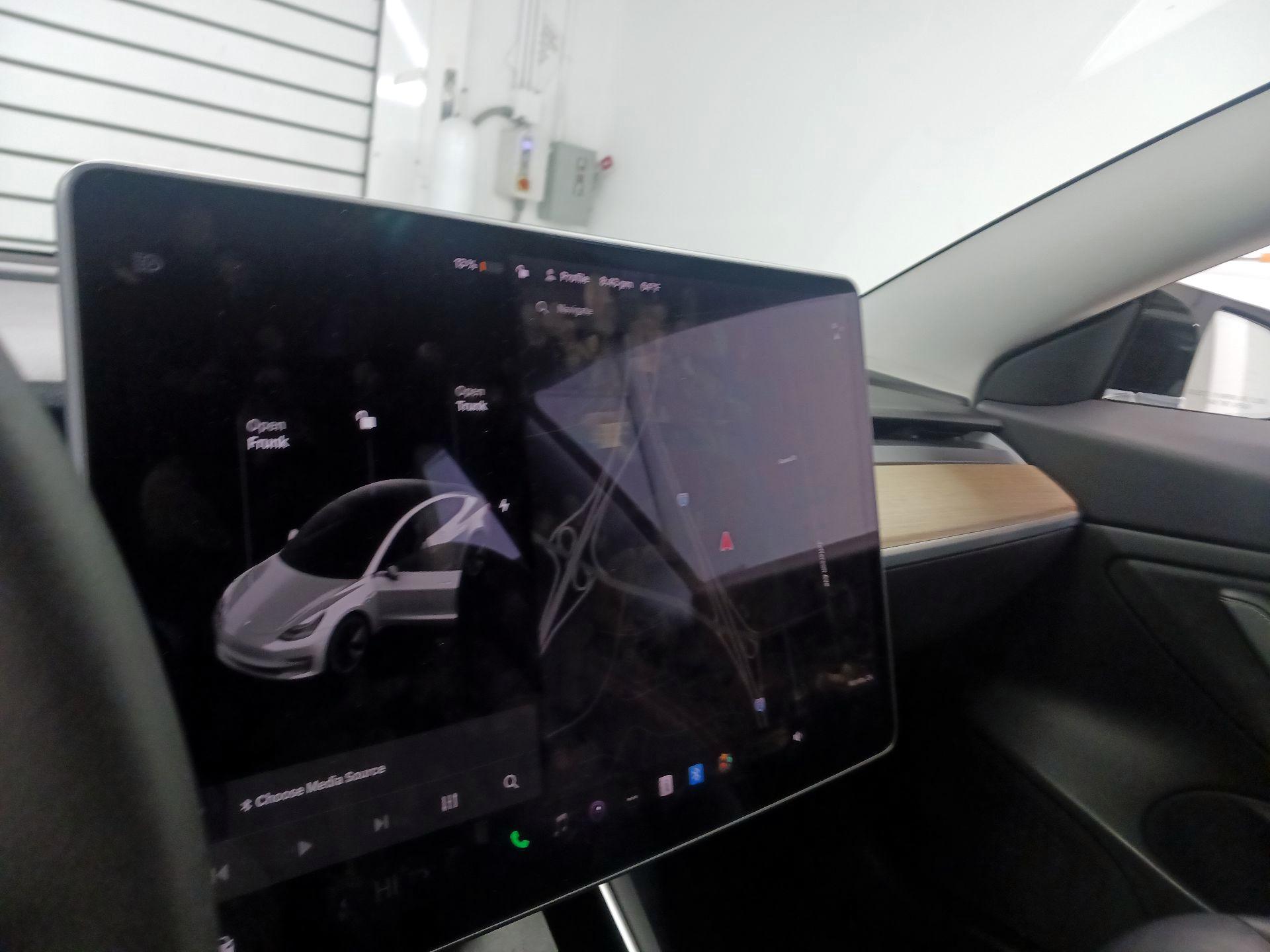 Thumbnail: 2019 Tesla Model 3 - 14