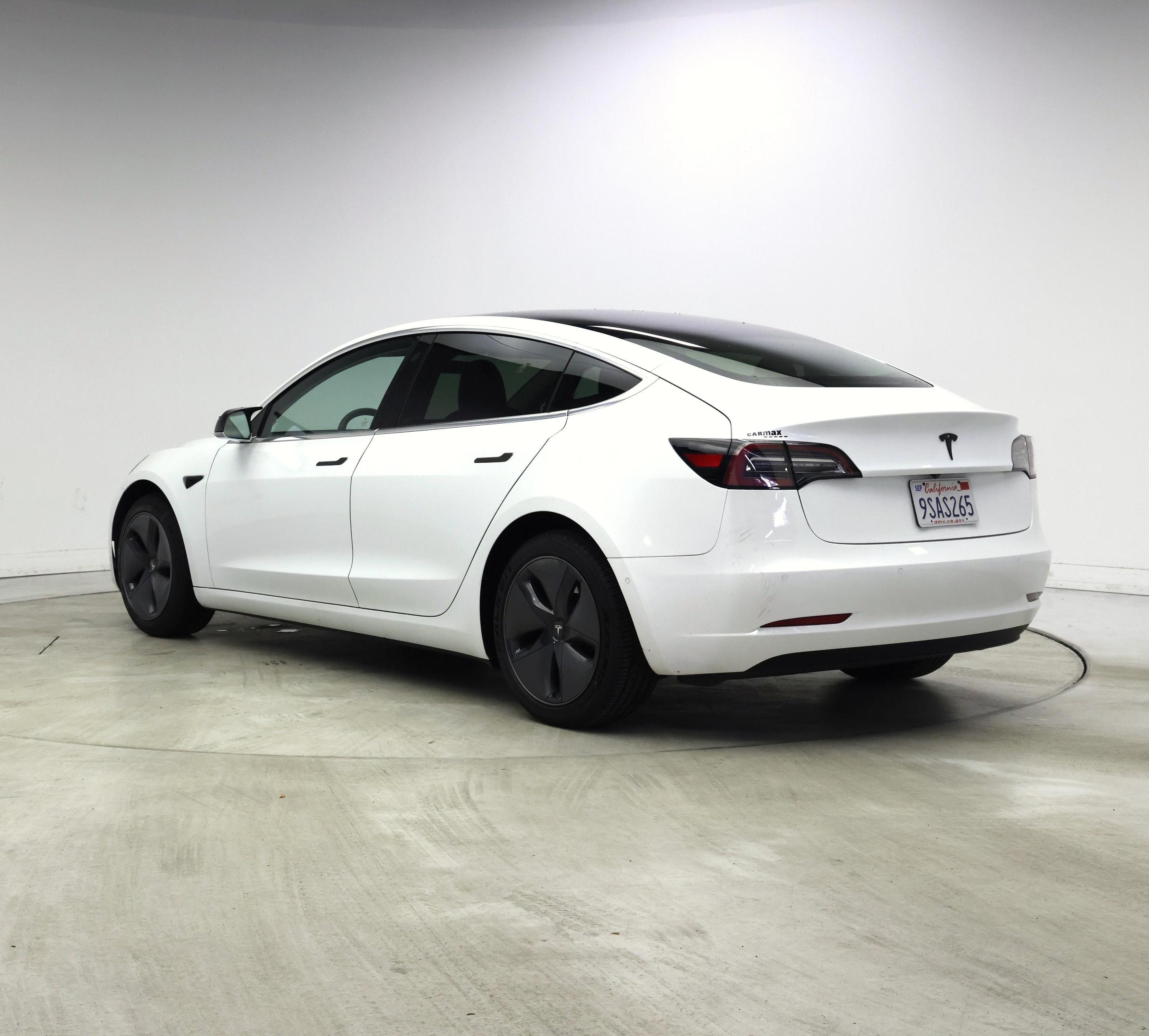 Thumbnail: 2019 Tesla Model 3 - 2