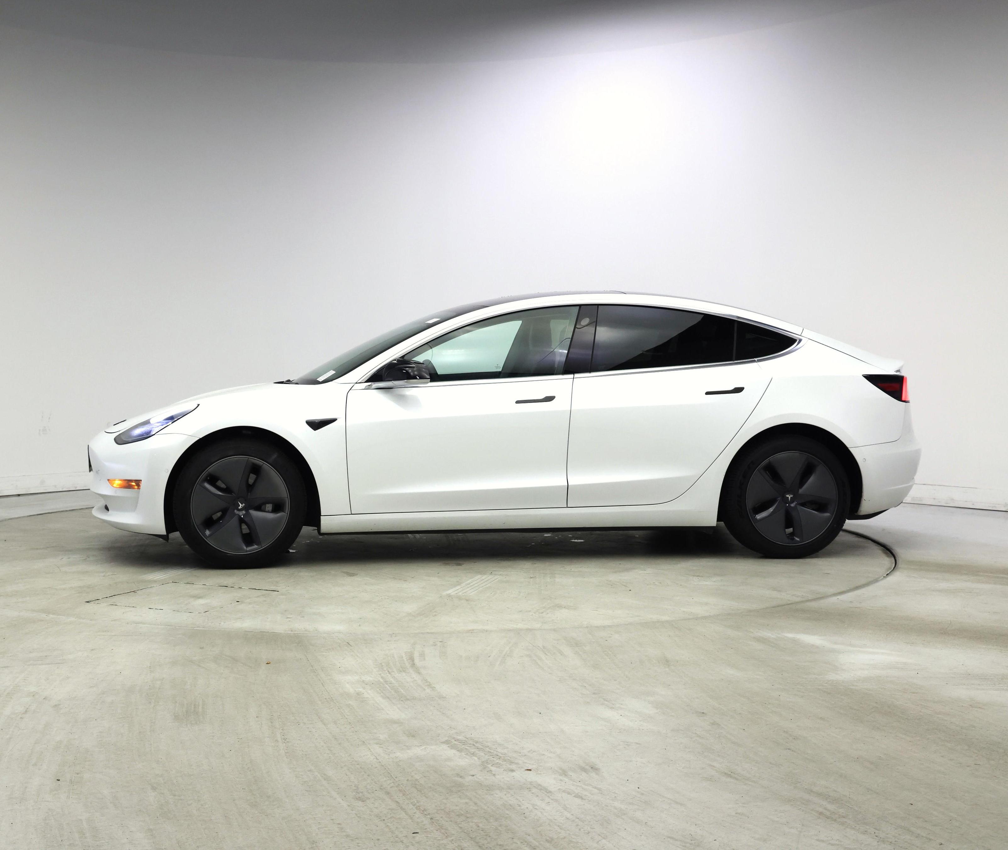 Thumbnail: 2019 Tesla Model 3 - 3