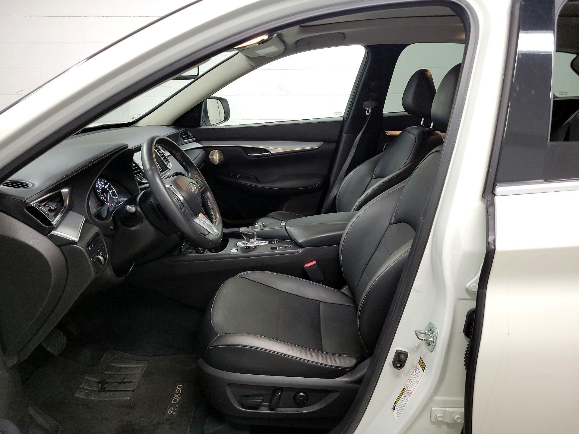 Thumbnail: 2022 INFINITI QX50 - 11