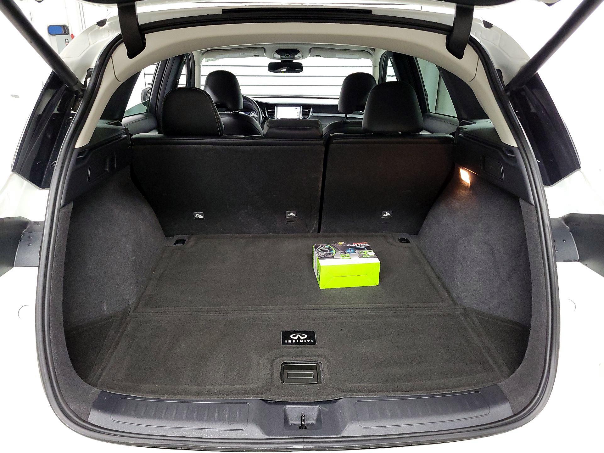 Thumbnail: 2022 INFINITI QX50 - 17