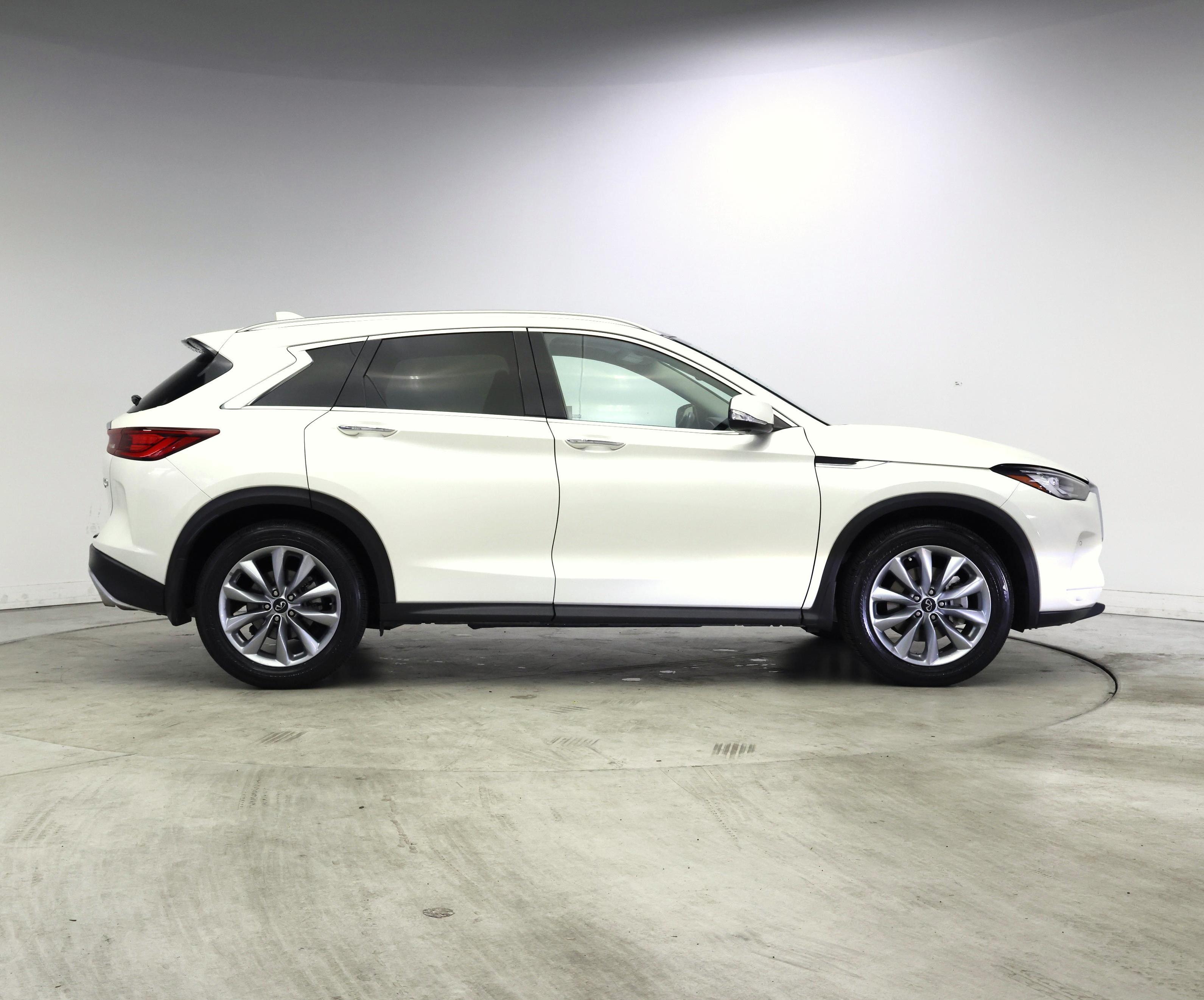 Thumbnail: 2022 INFINITI QX50 - 7