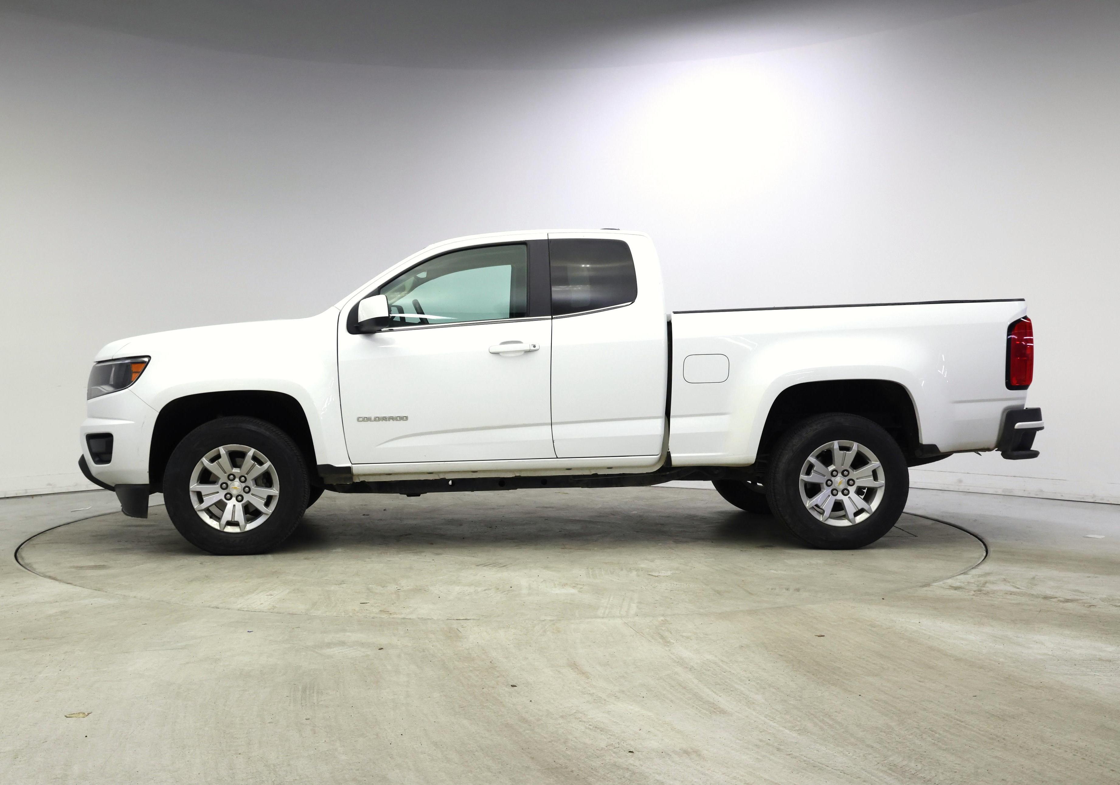 Thumbnail: 2015 Chevrolet Colorado - 3