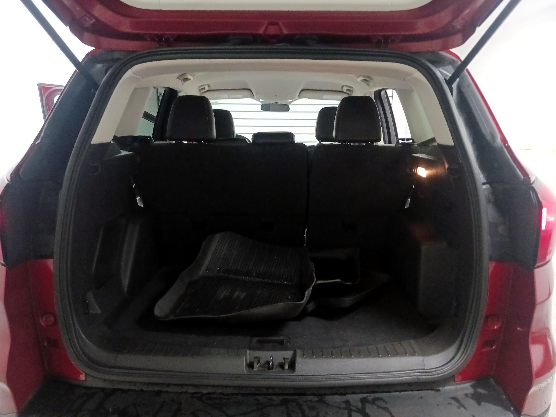 Thumbnail: 2019 Ford Escape - 17