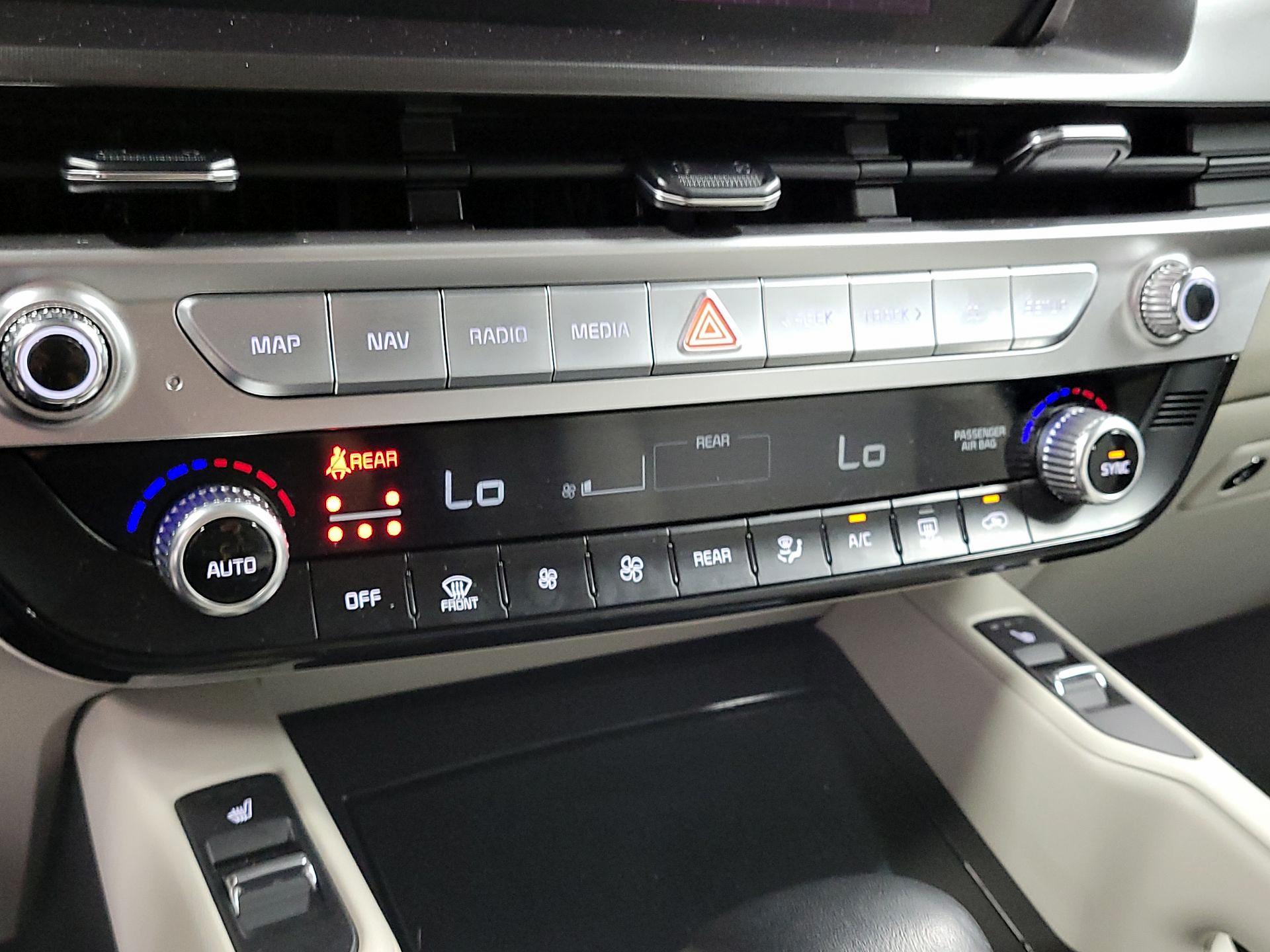 Thumbnail: 2025 Kia Telluride - 17