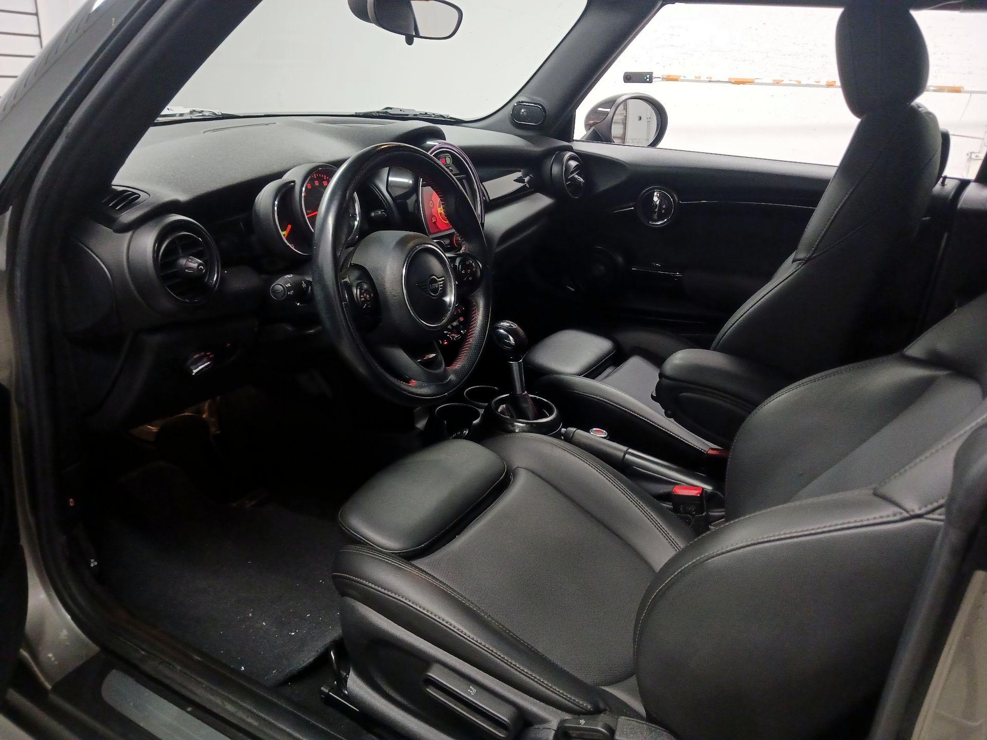 Thumbnail: 2019 MINI Cooper - 11