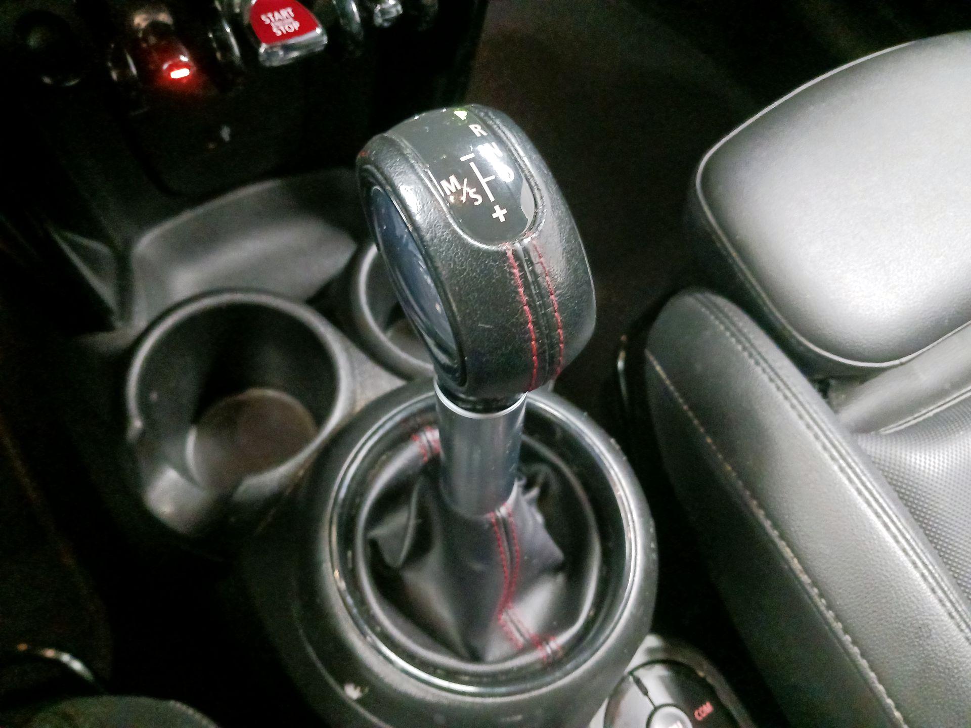 Thumbnail: 2019 MINI Cooper - 16