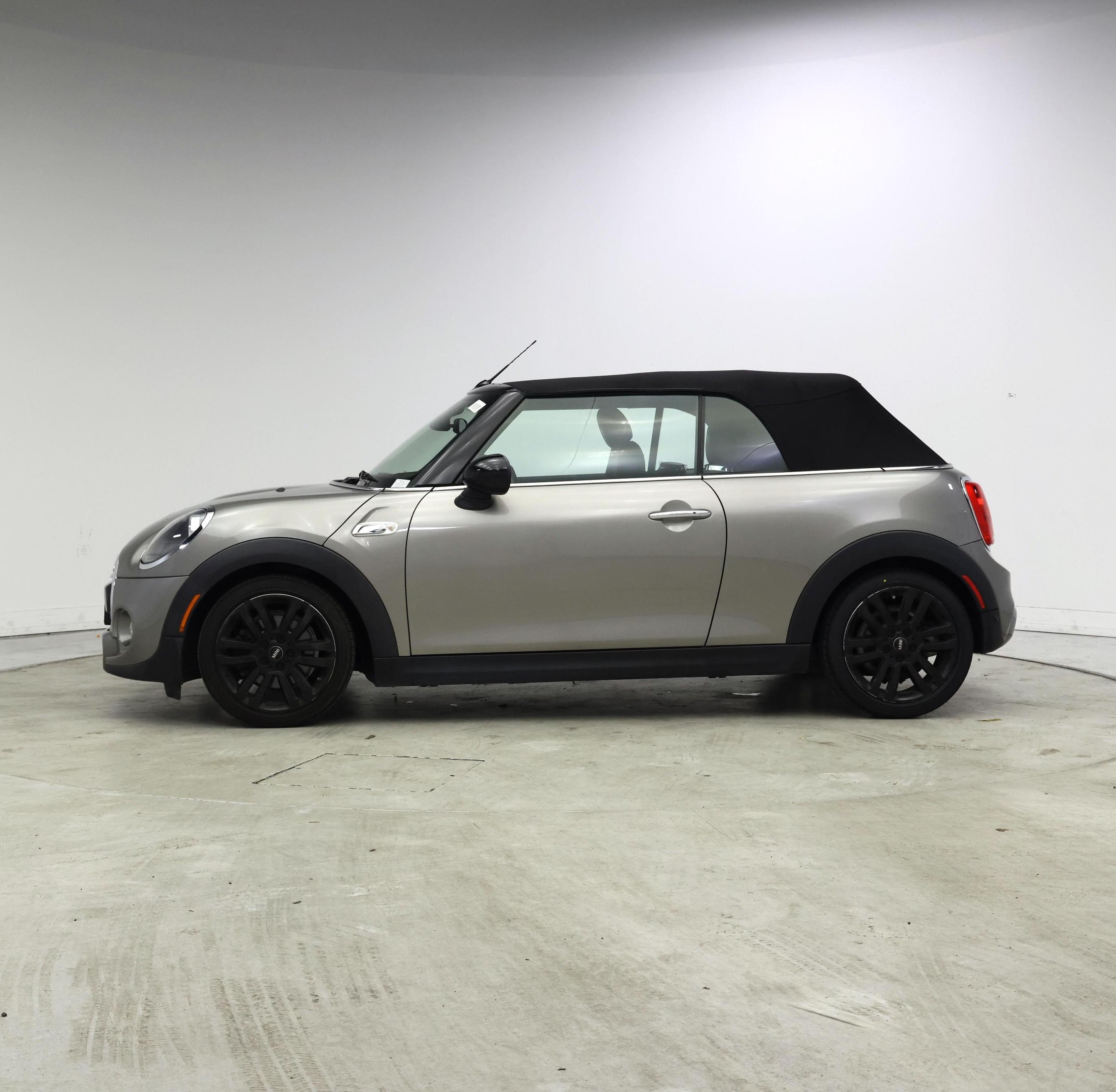 Thumbnail: 2019 MINI Cooper - 3