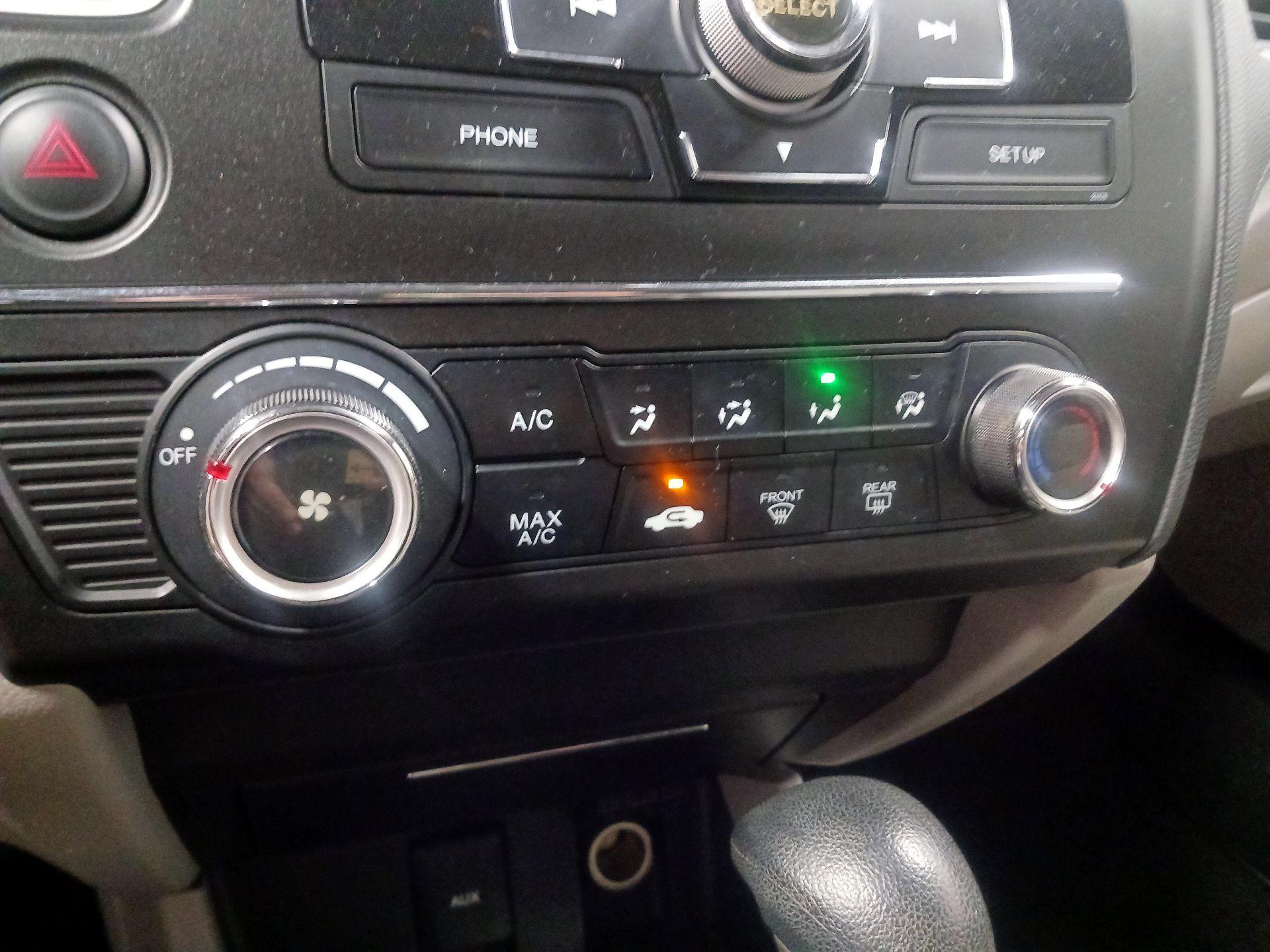 Thumbnail: 2014 Honda Civic - 14