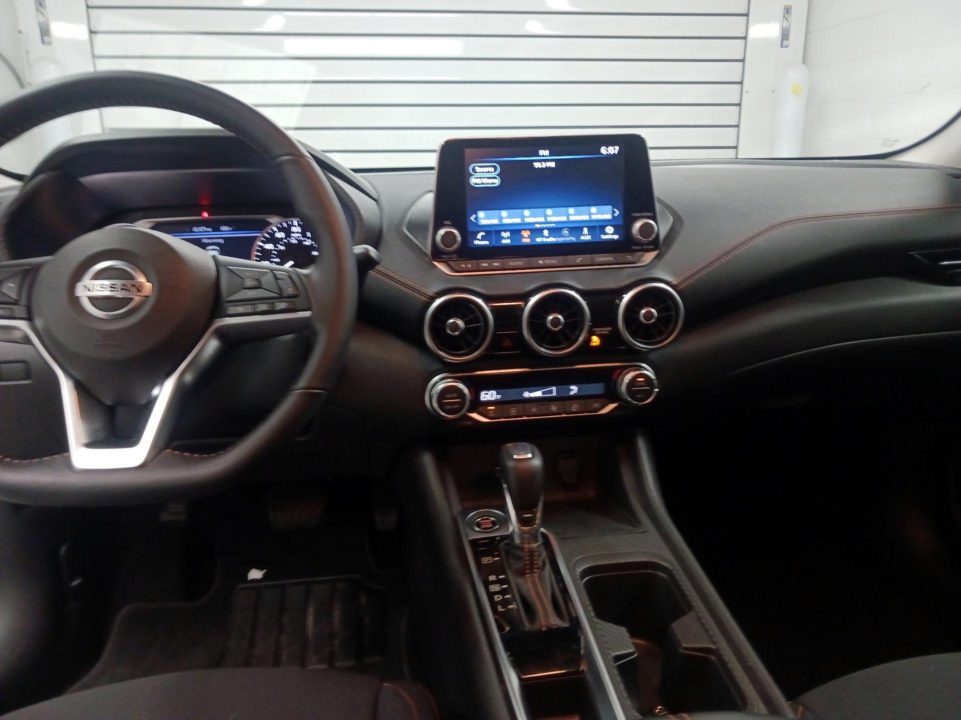 Thumbnail: 2023 Nissan Sentra - 9