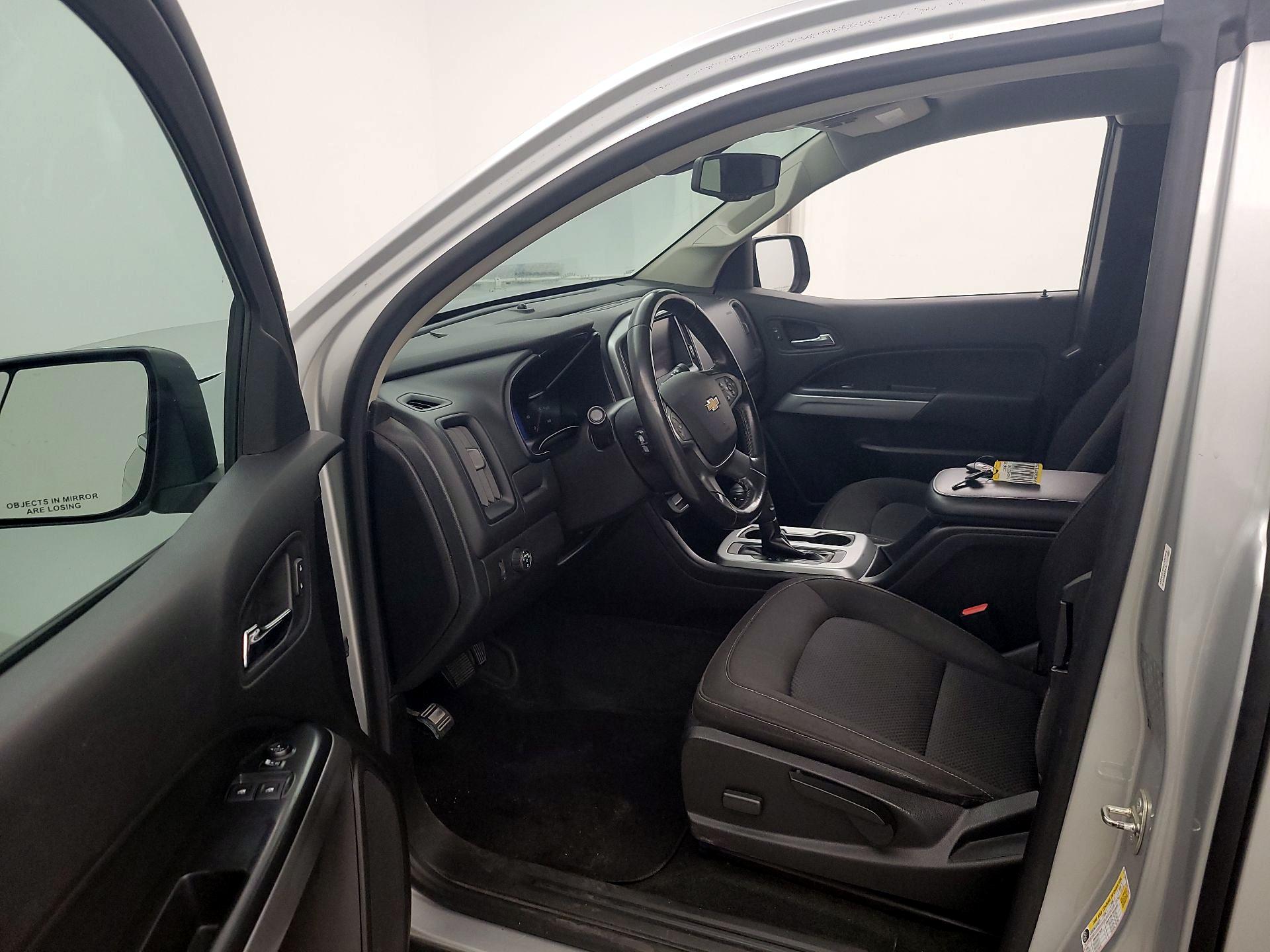 Thumbnail: 2018 Chevrolet Colorado - 11