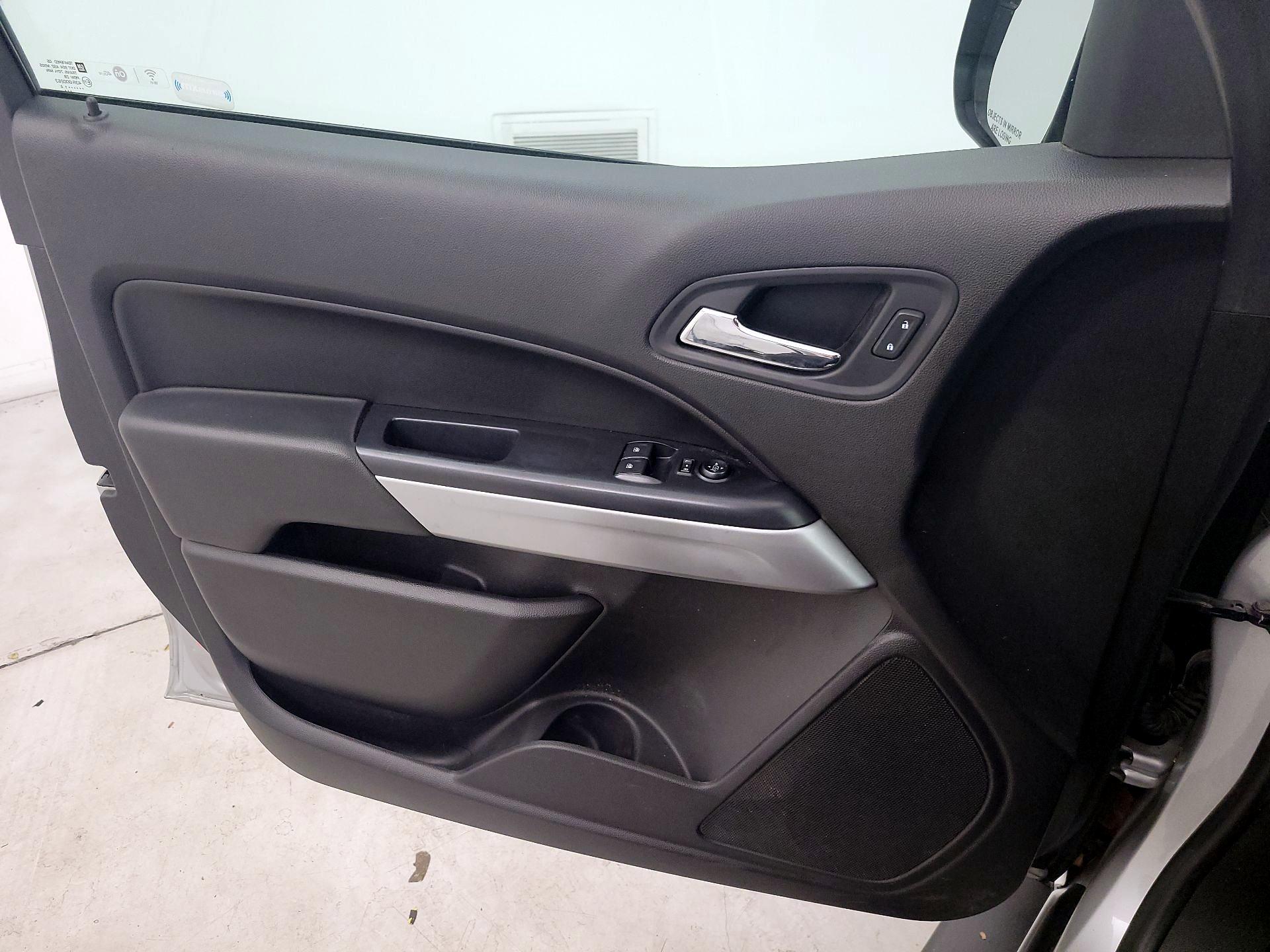 Thumbnail: 2018 Chevrolet Colorado - 12