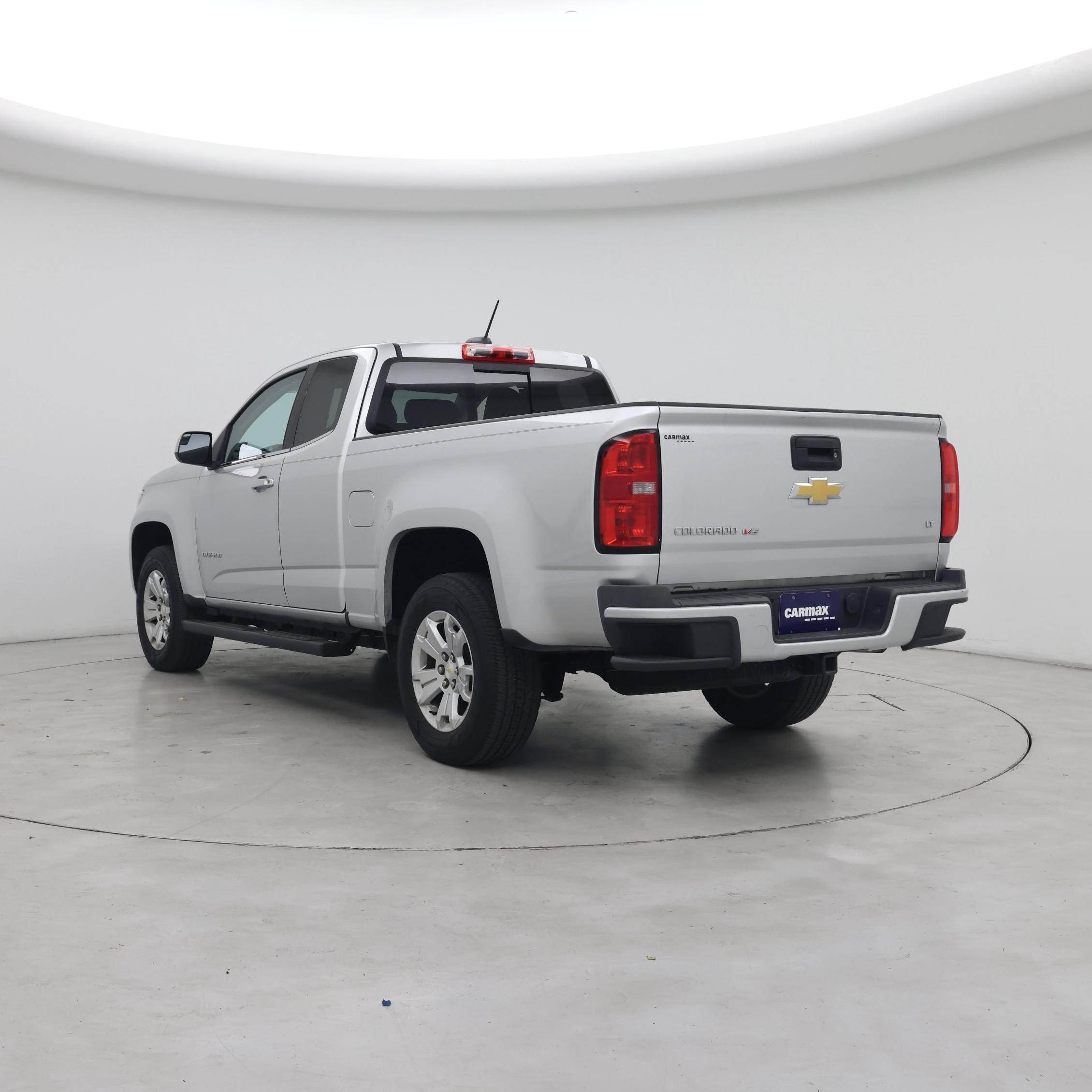 Thumbnail: 2018 Chevrolet Colorado - 2