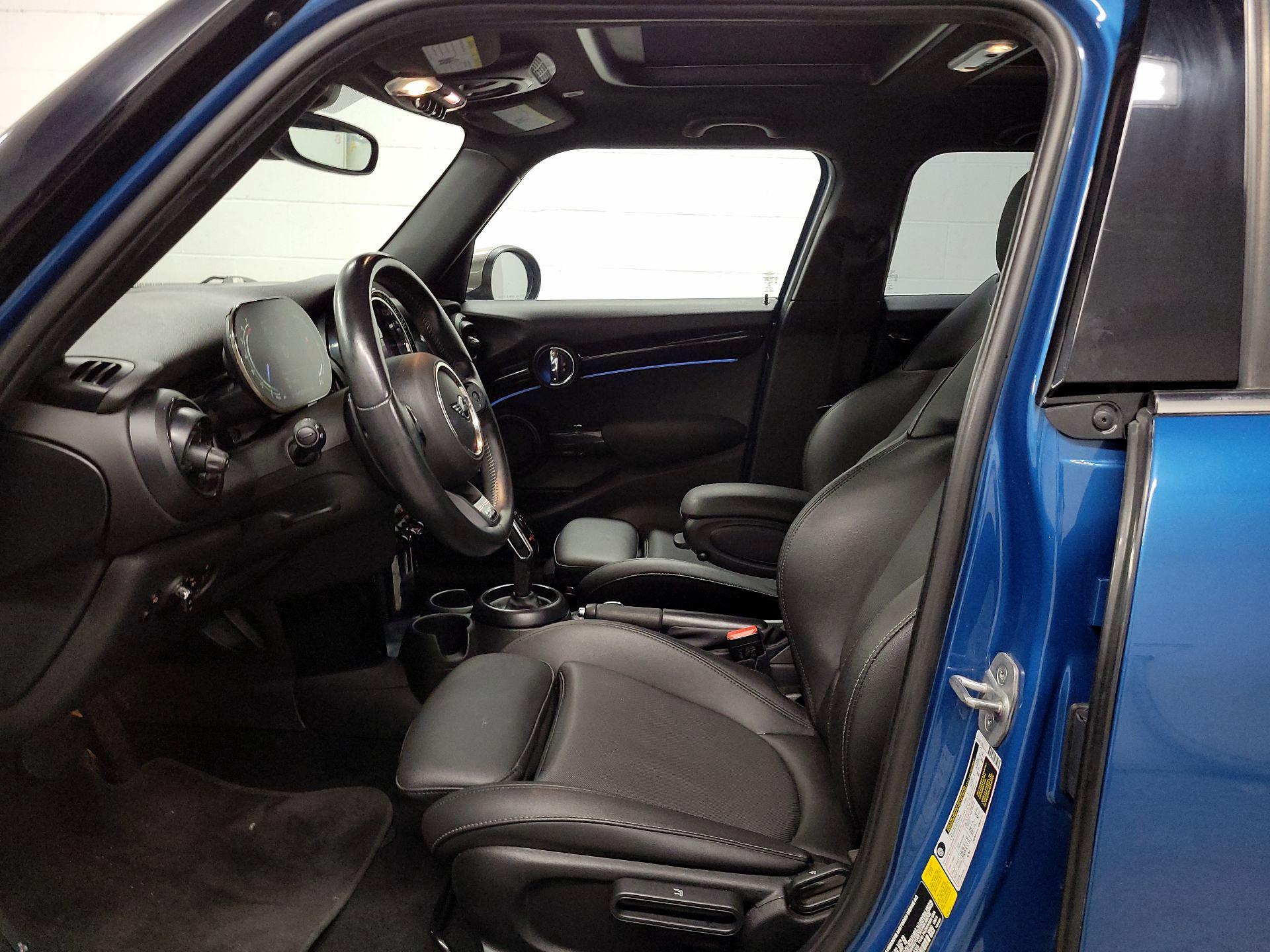 Thumbnail: 2023 MINI Cooper Hardtop - 11