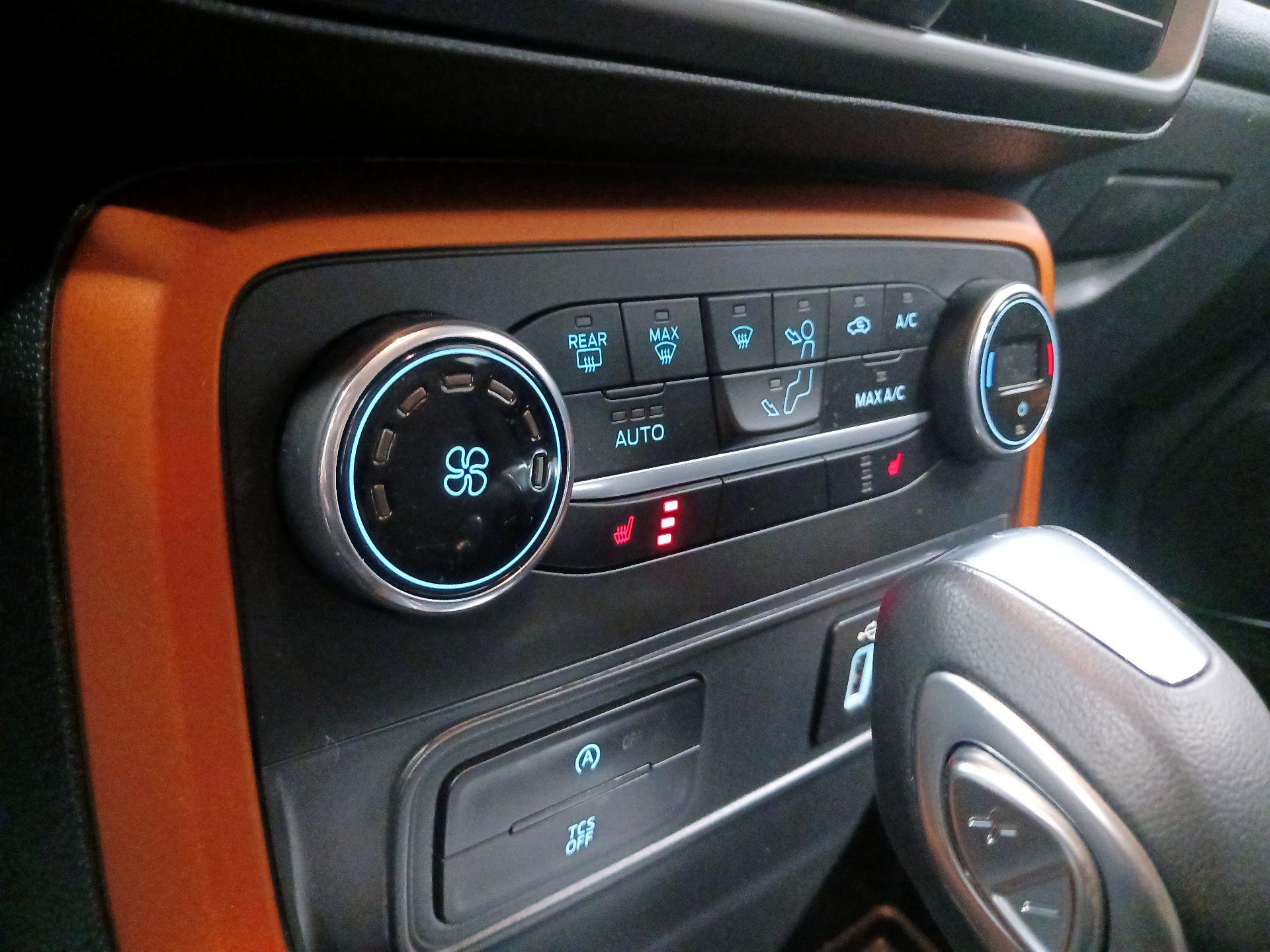 Thumbnail: 2021 Ford EcoSport - 16