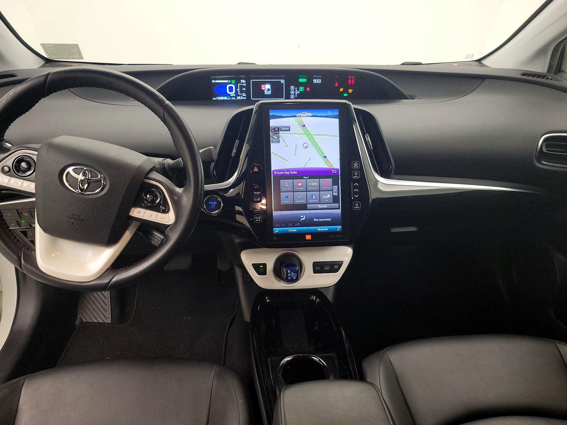 Thumbnail: 2017 Toyota Prius Prime - 9