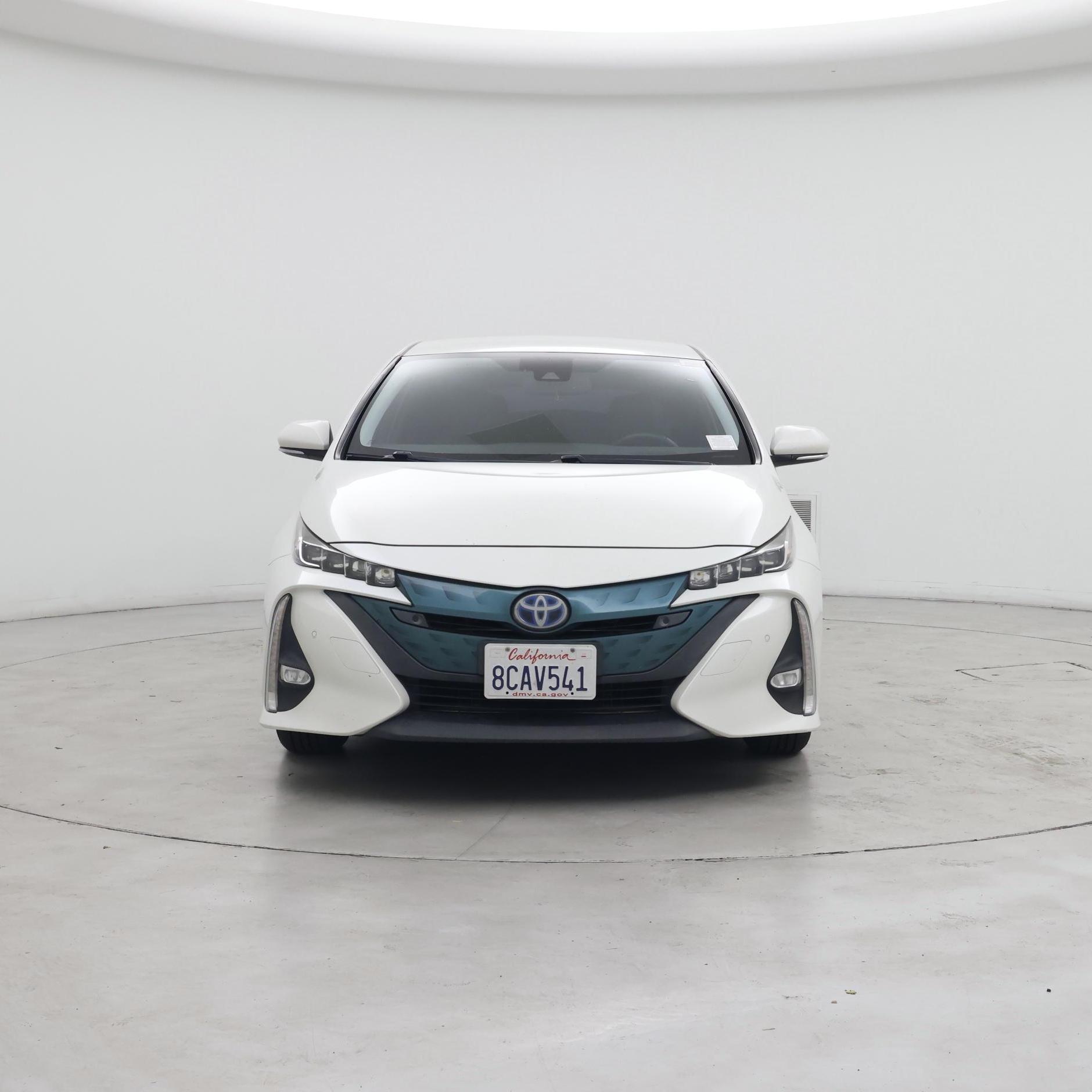 Thumbnail: 2017 Toyota Prius Prime - 5