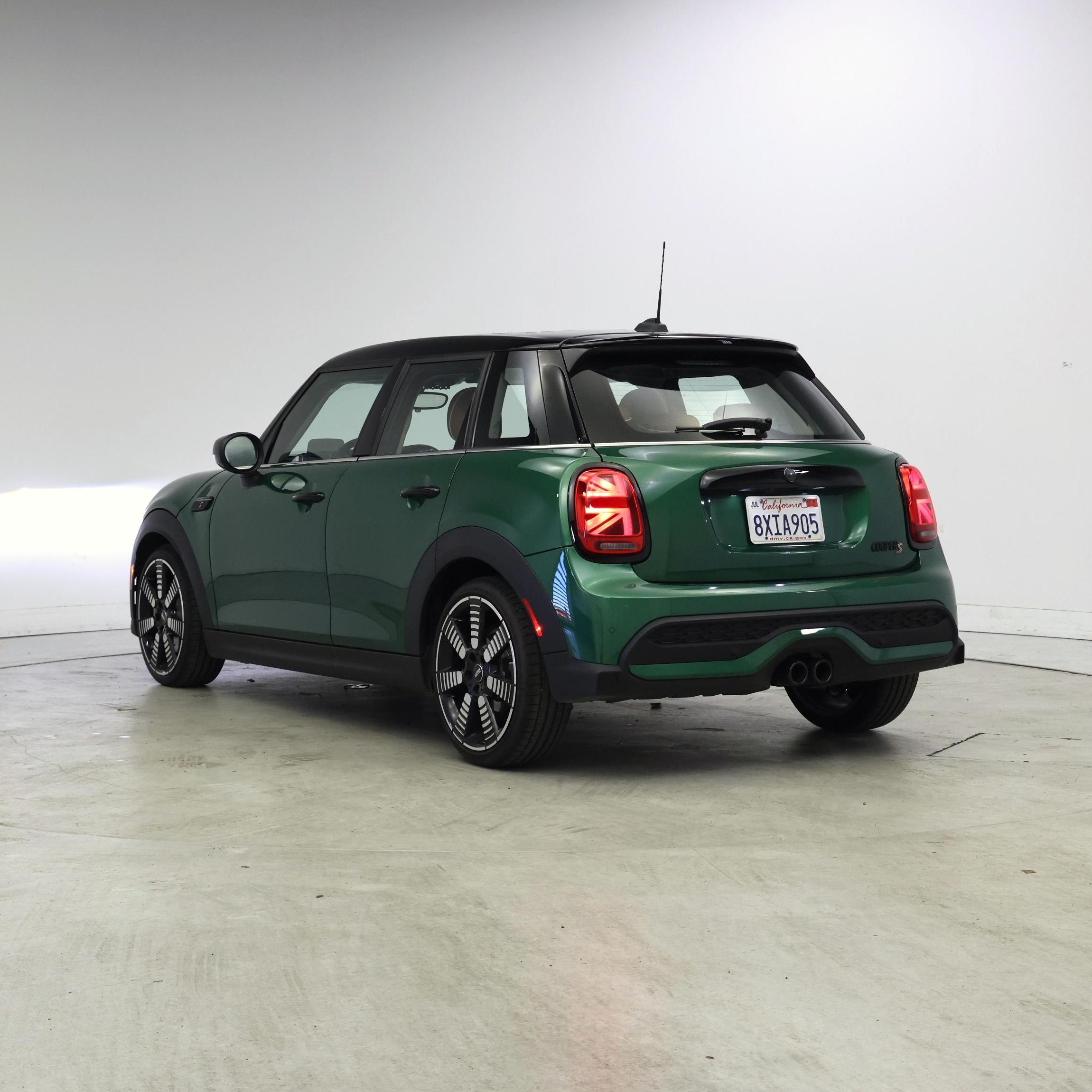 Thumbnail: 2022 MINI Cooper Hardtop - 2