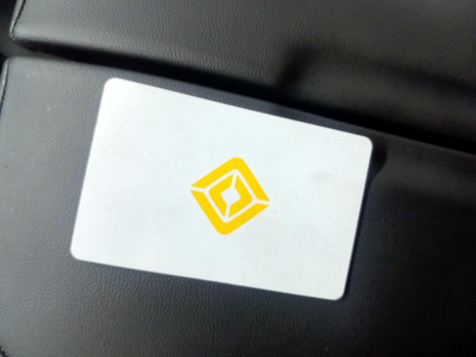 Thumbnail: 2026 Rivian R1S - 19