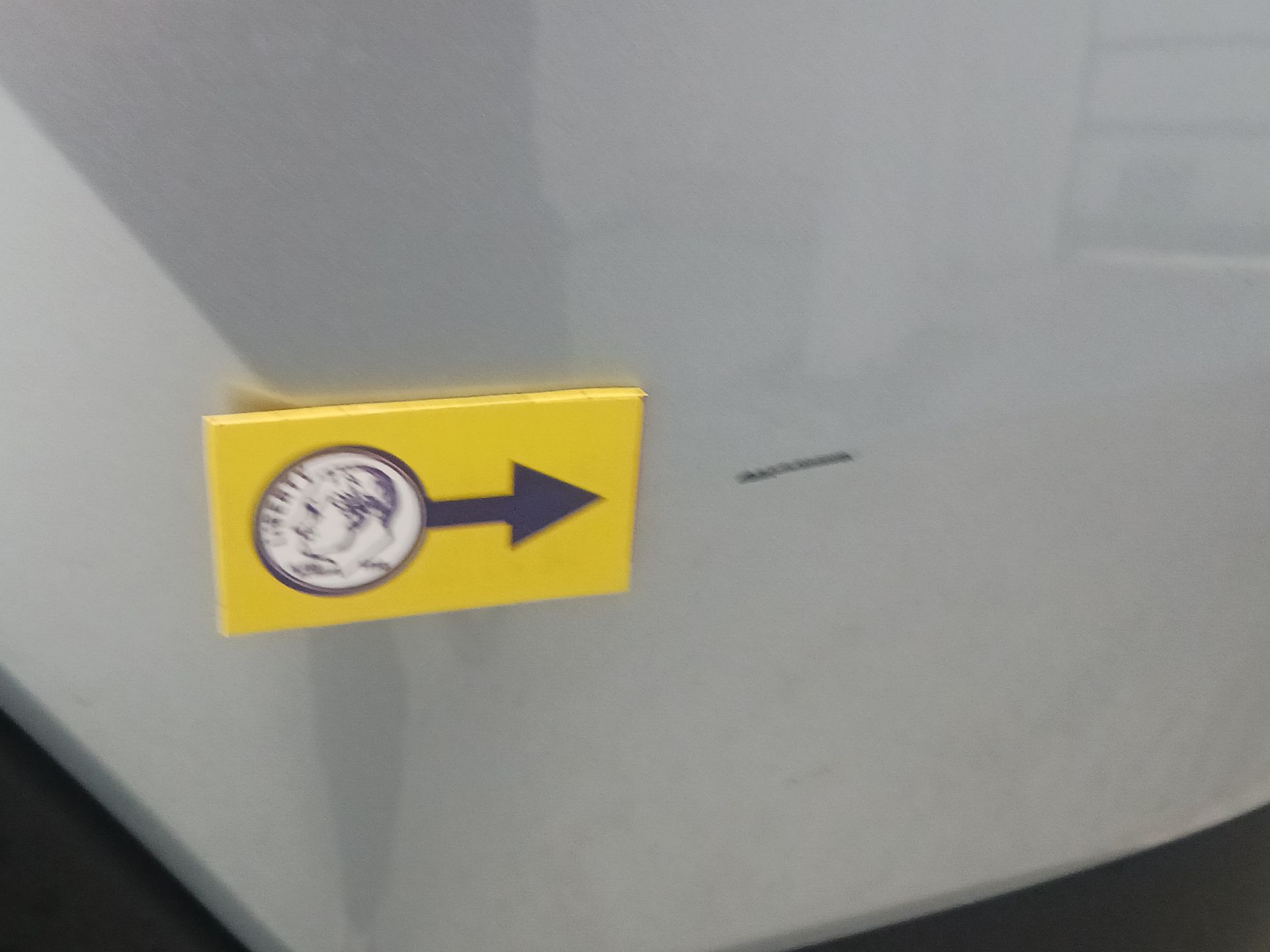 Thumbnail: 2026 Rivian R1S - 20