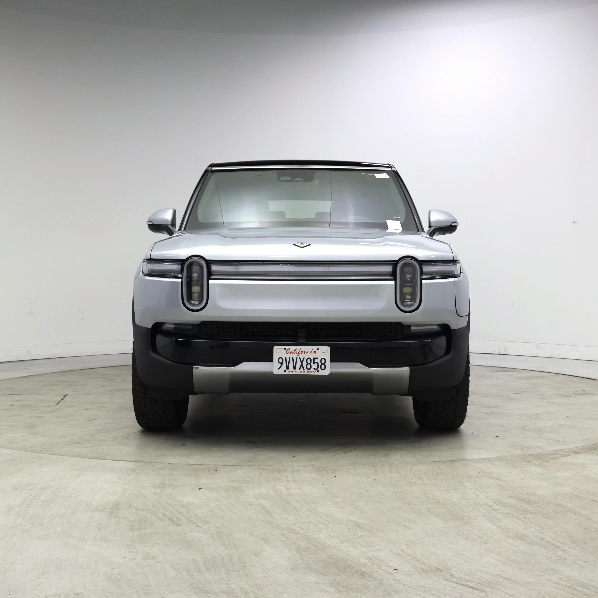 Thumbnail: 2026 Rivian R1S - 5