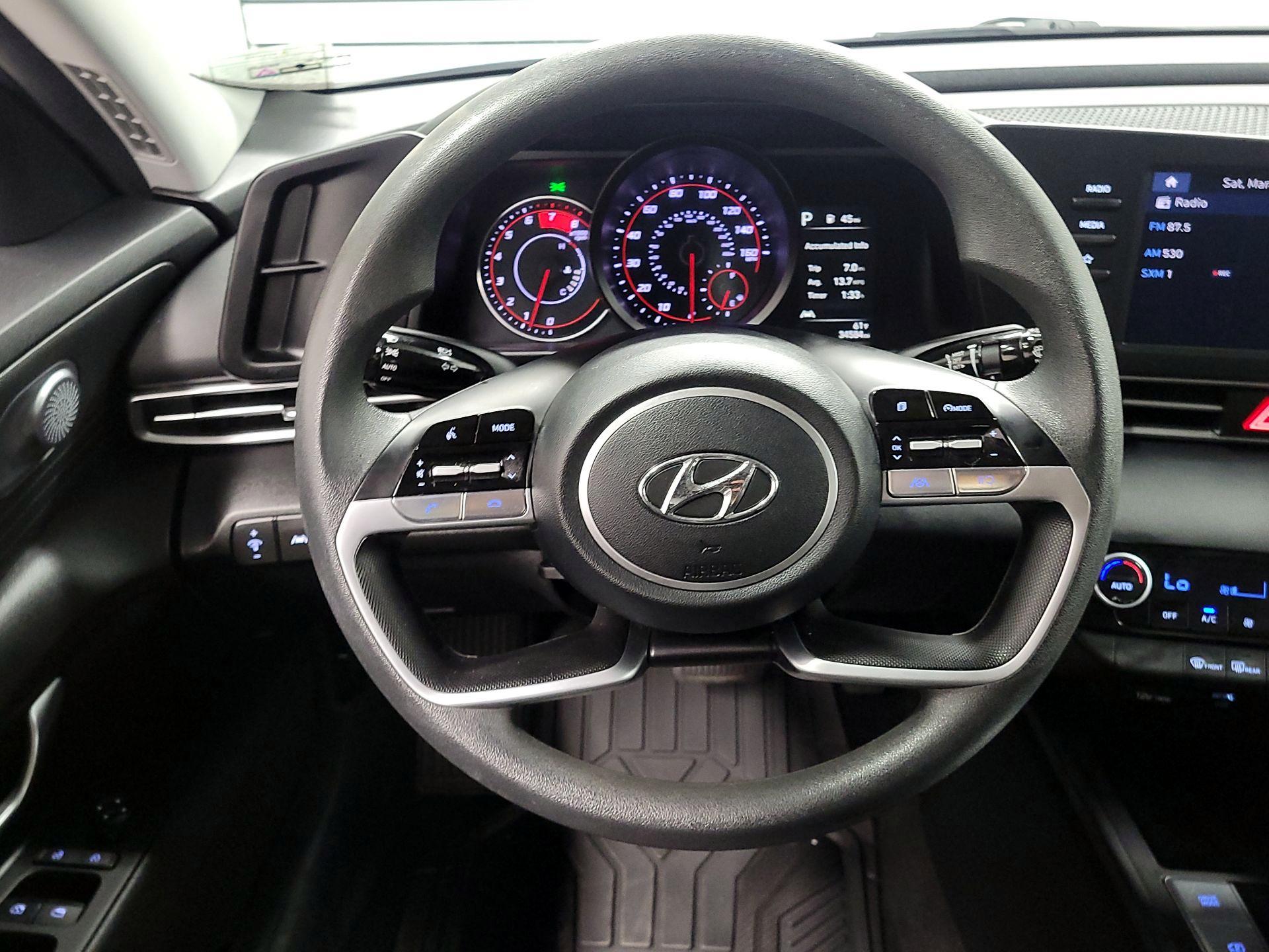 Thumbnail: 2023 Hyundai Elantra - 10