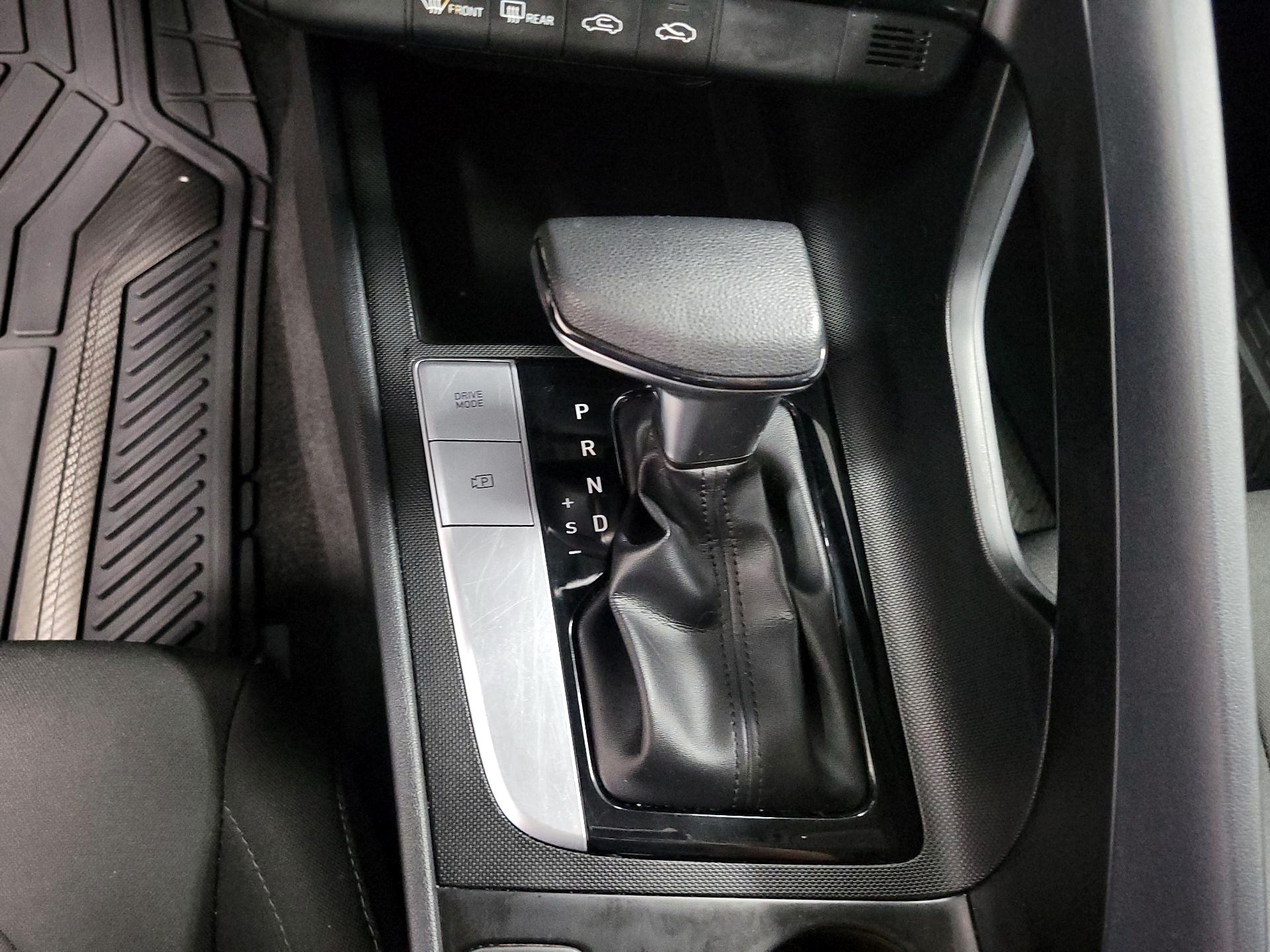 Thumbnail: 2023 Hyundai Elantra - 17