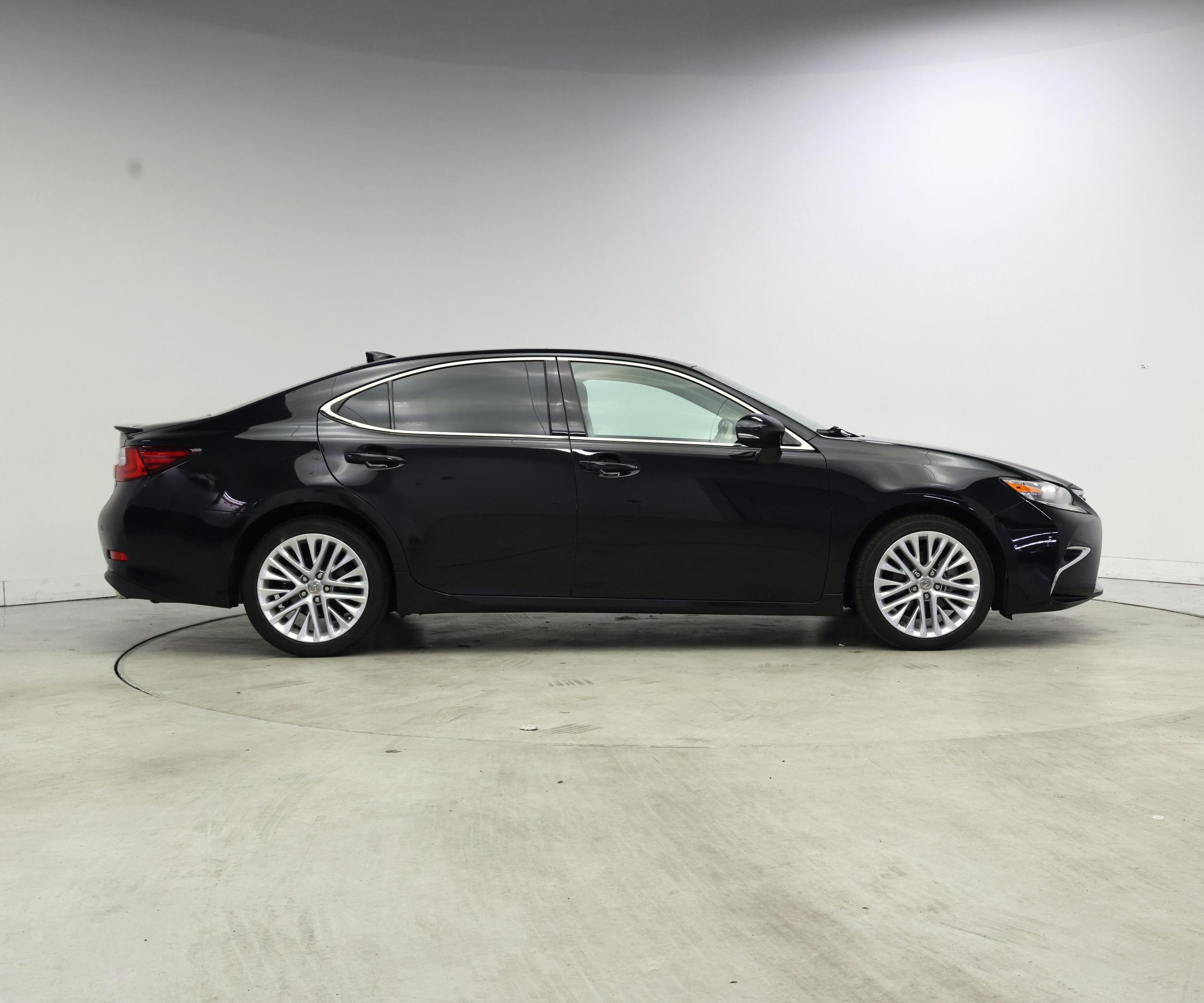 Thumbnail: 2018 Lexus ES - 7